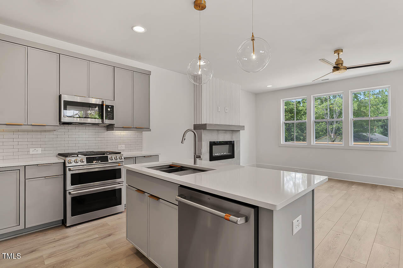 136 East End Avenue
