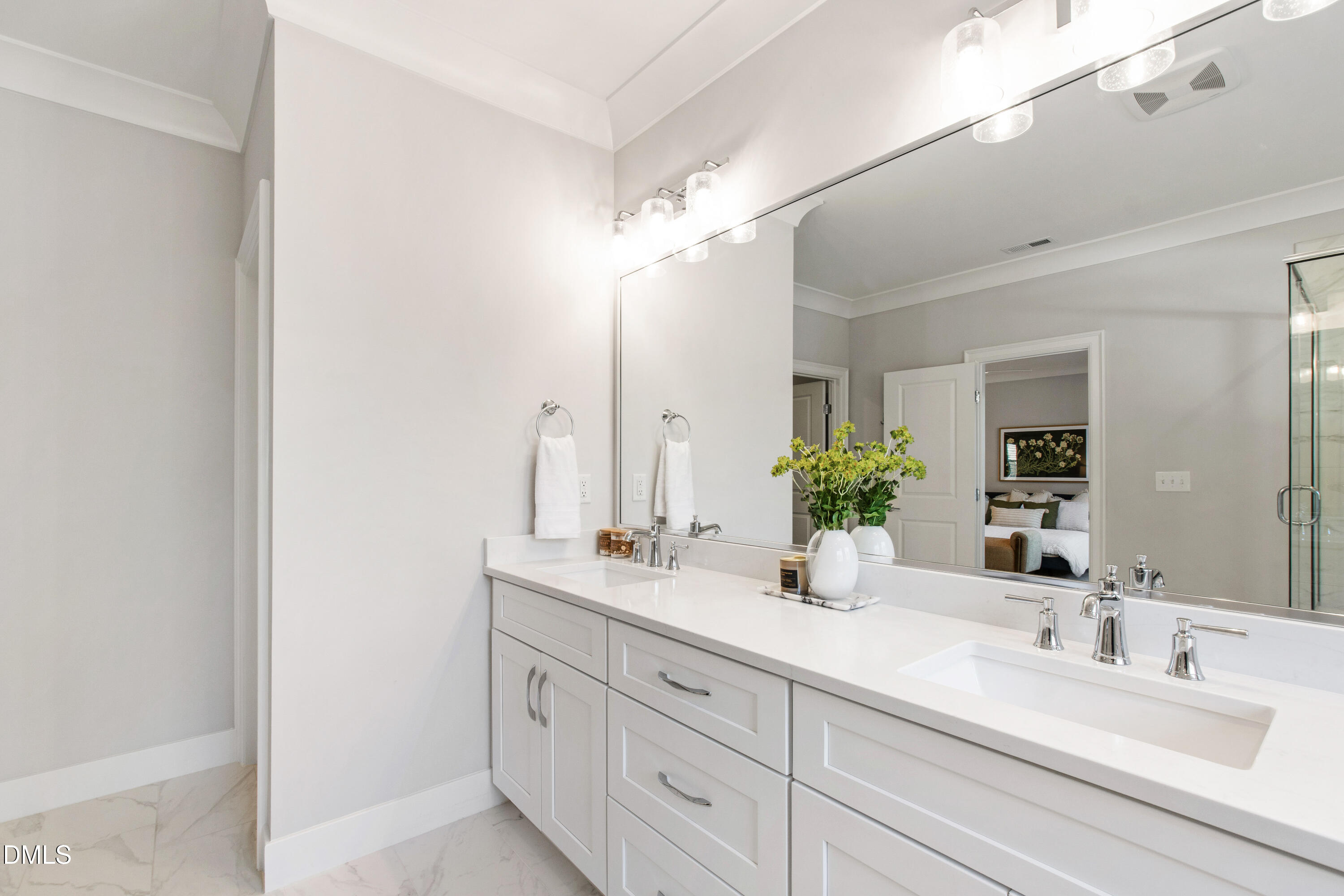 817 Crimson Ridge Trail
