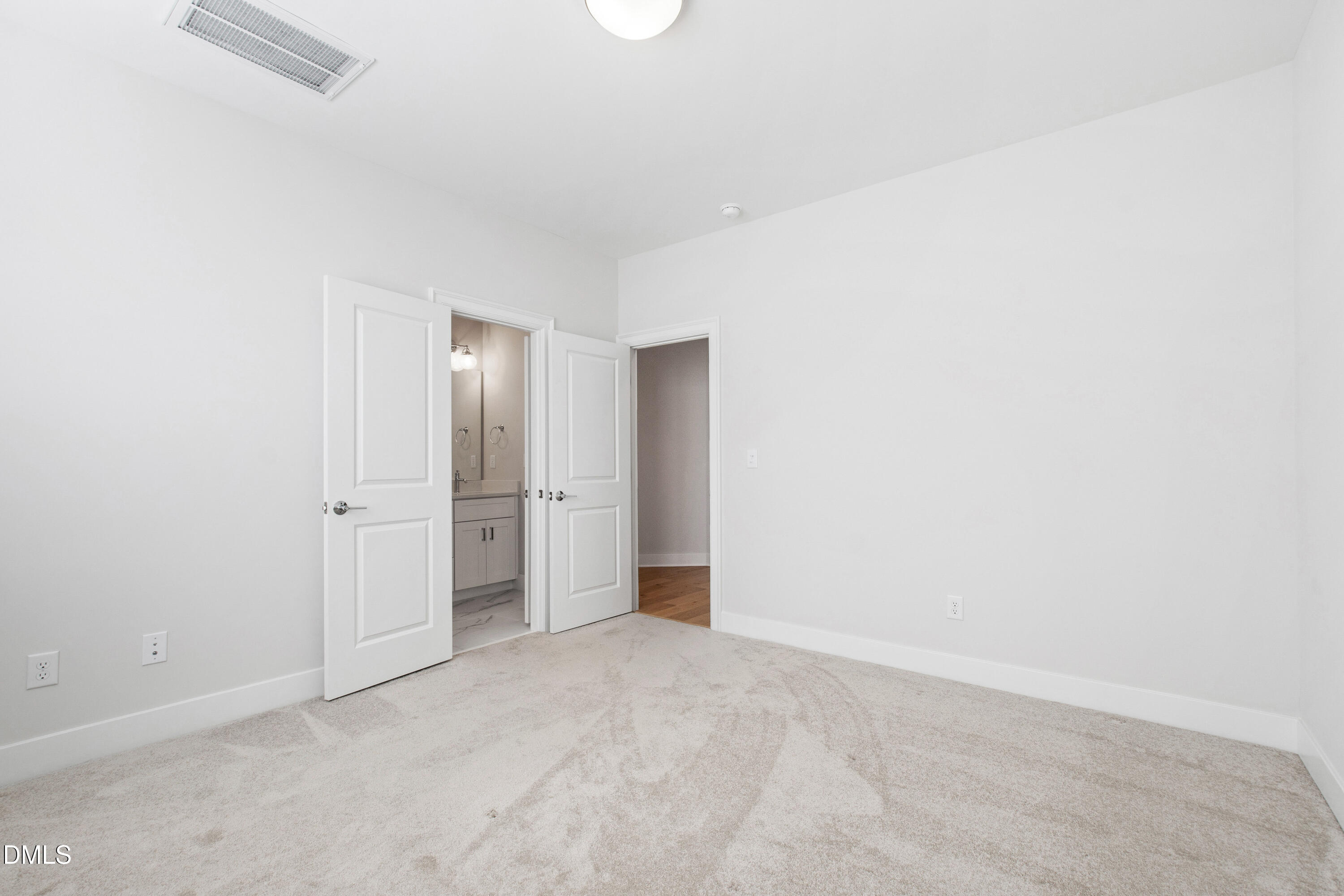 817 Crimson Ridge Trail