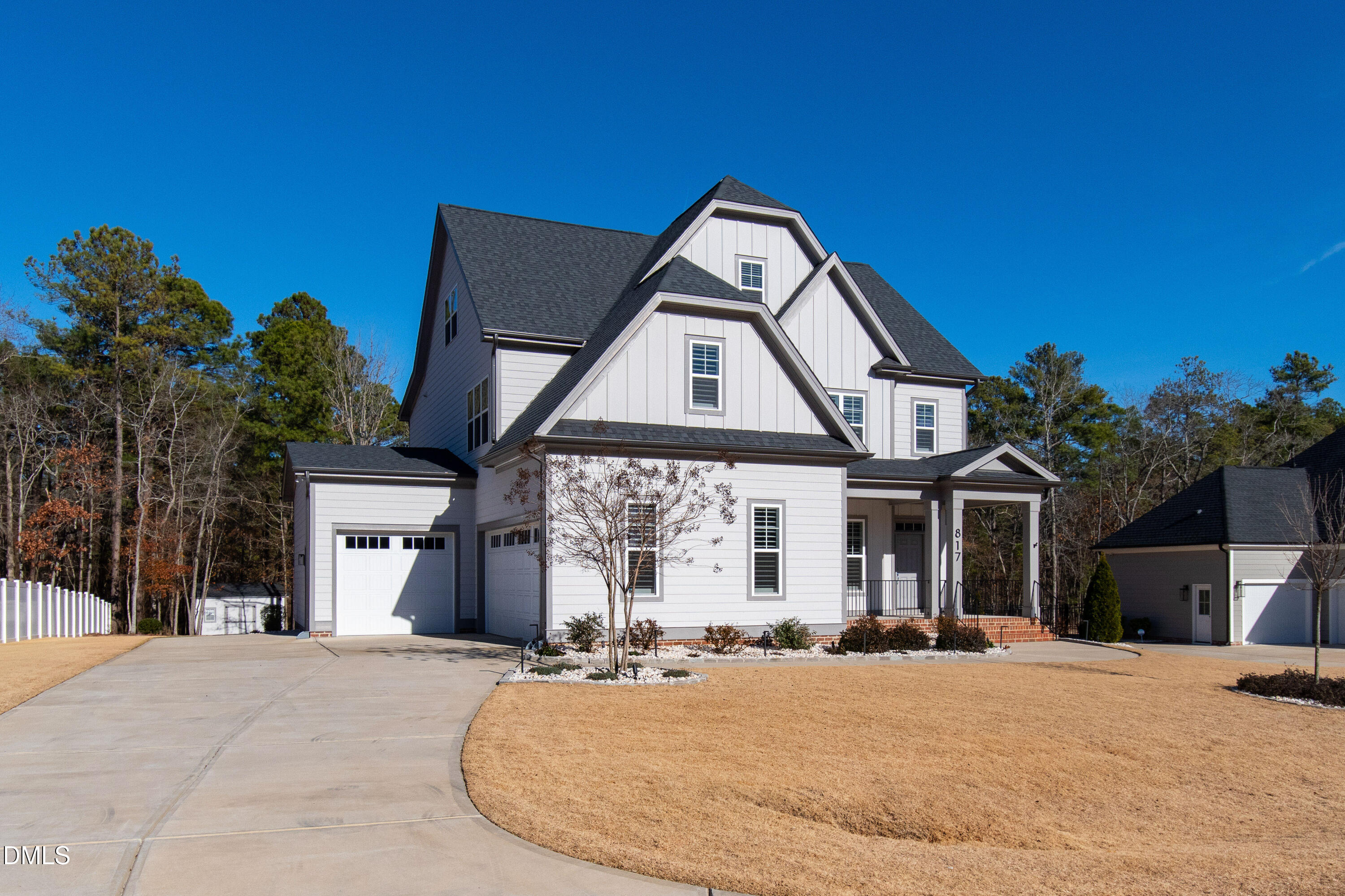 817 Crimson Ridge Trail