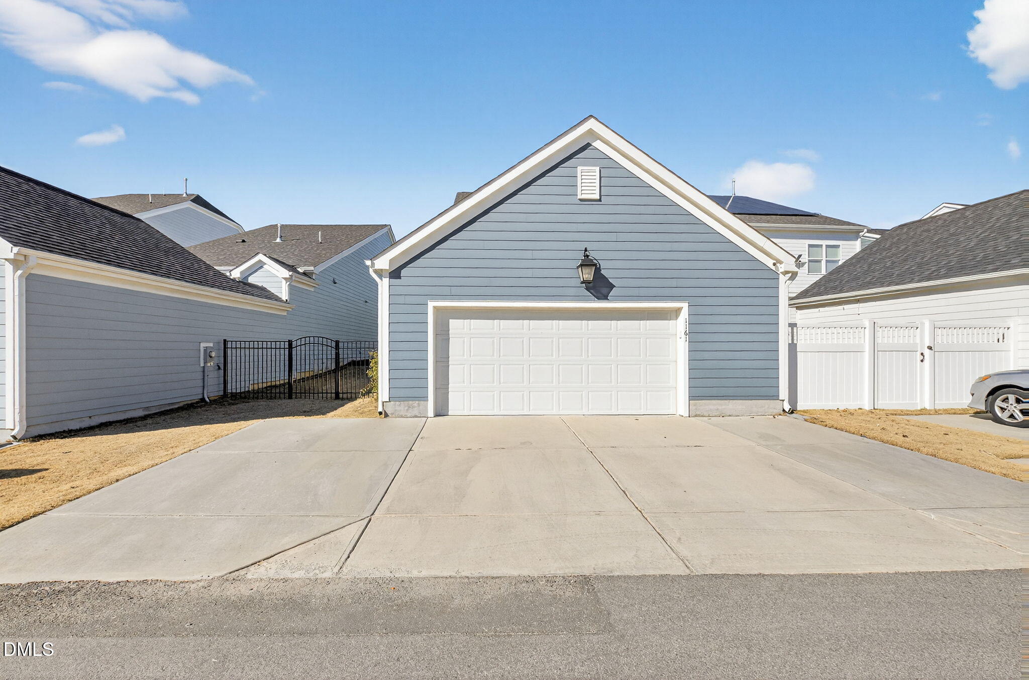 1161 Gloriosa Street