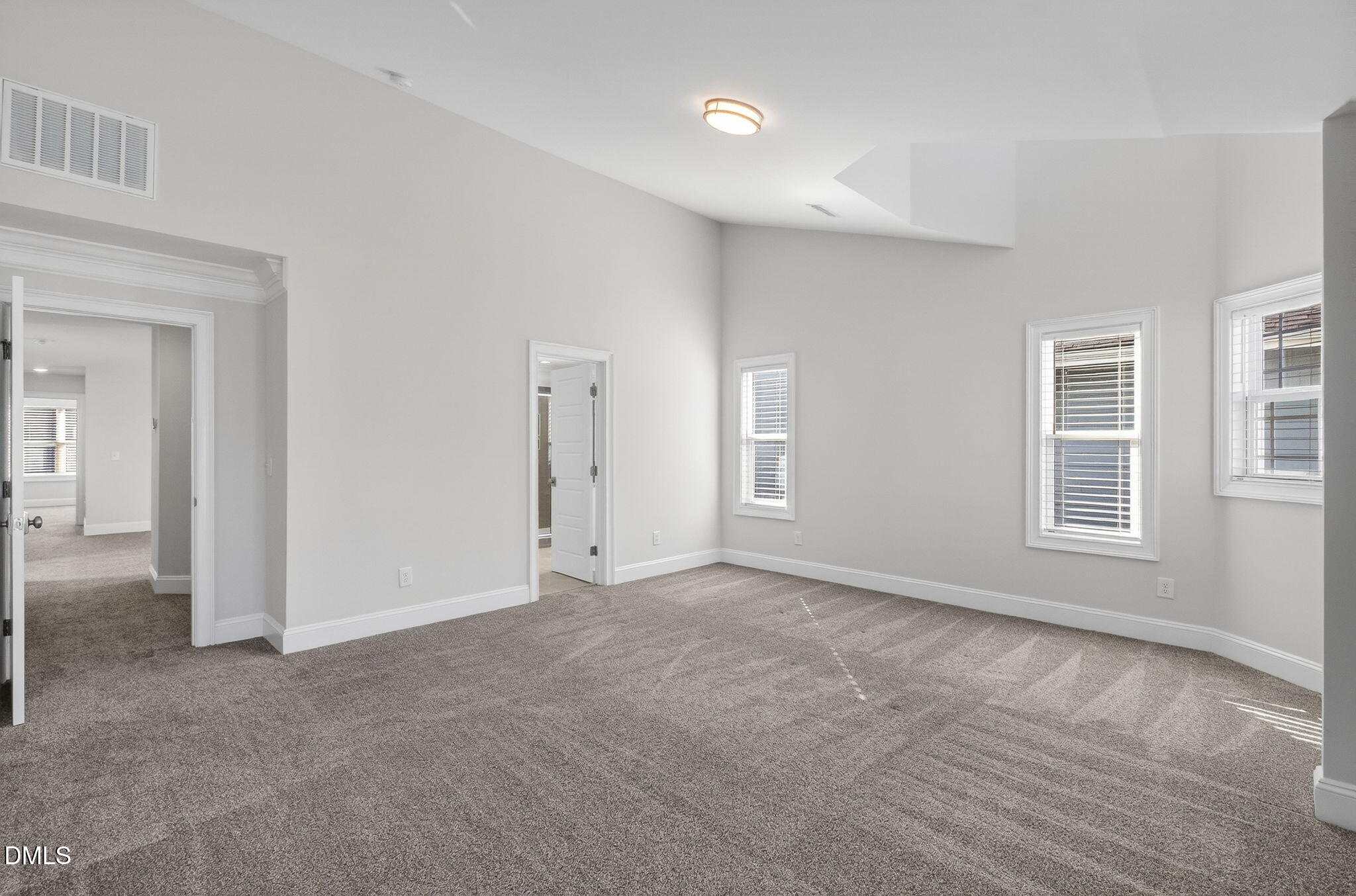 1161 Gloriosa Street