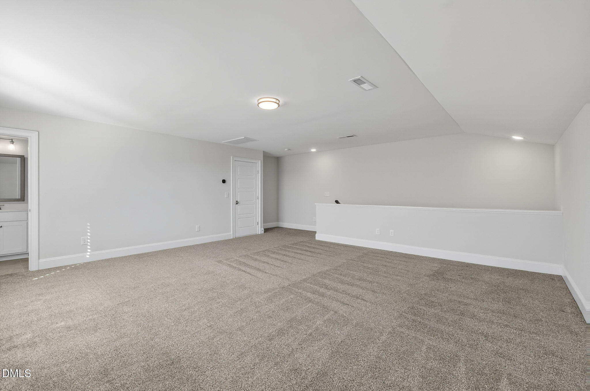 1161 Gloriosa Street