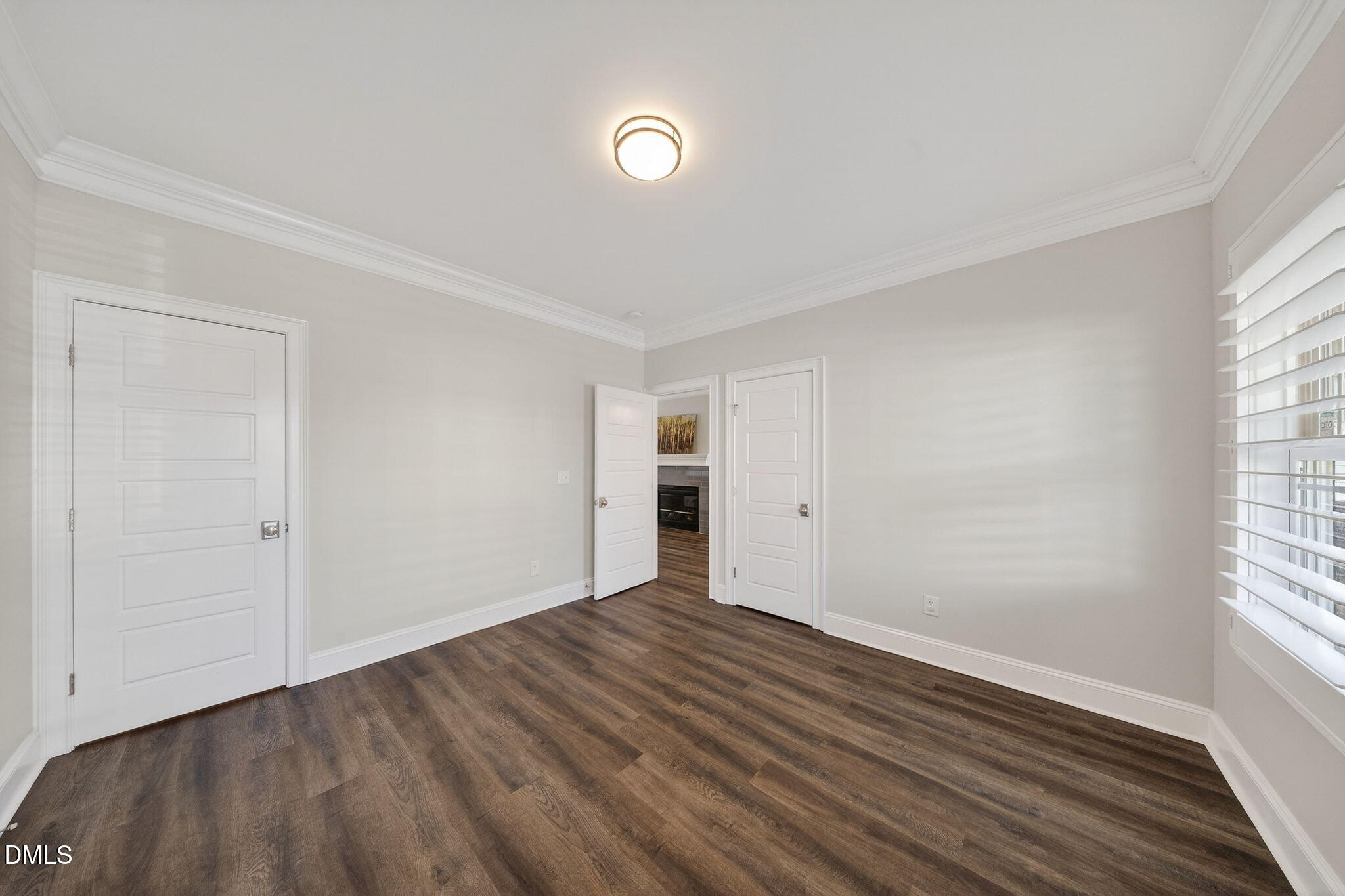 1161 Gloriosa Street