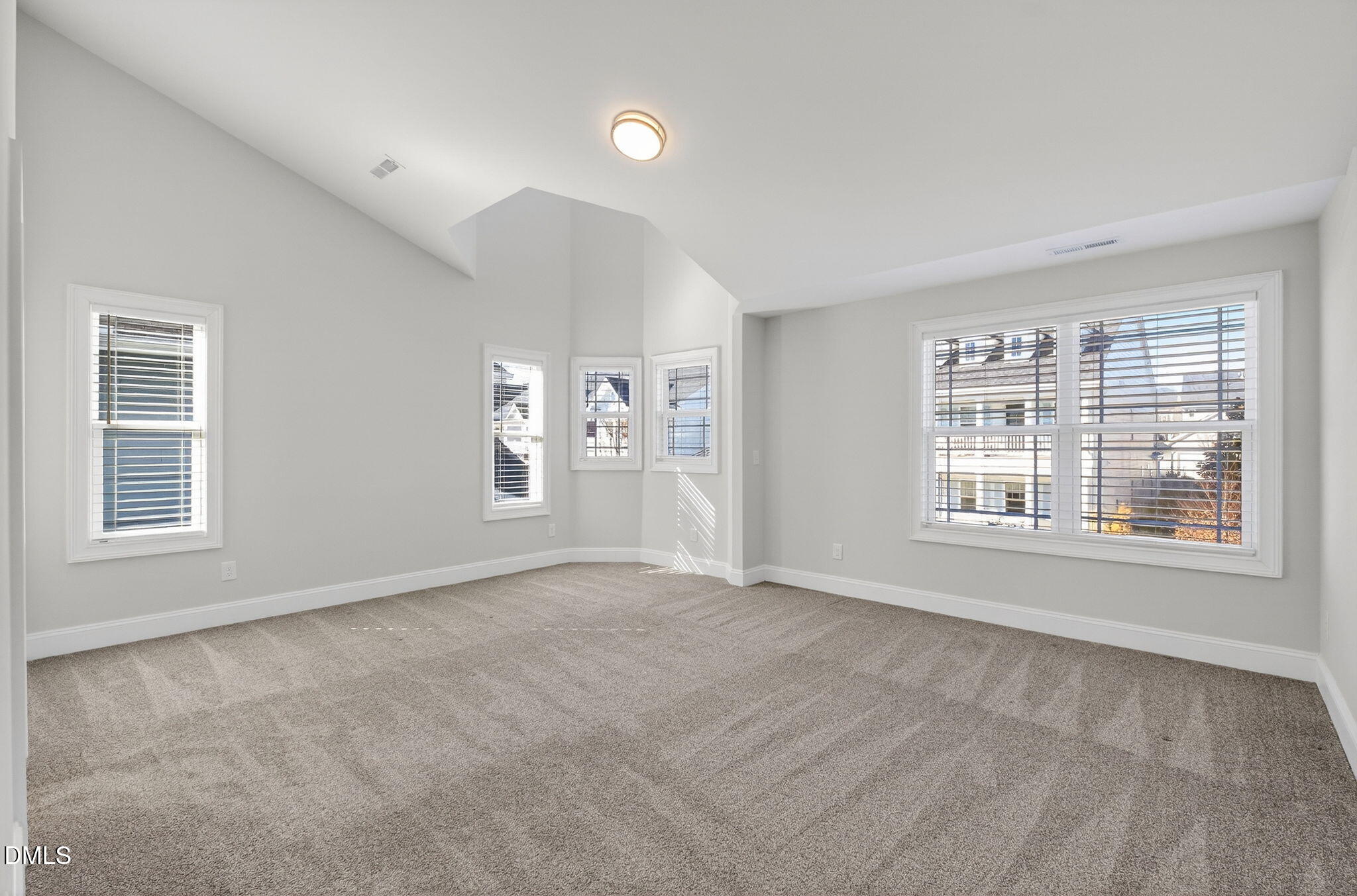 1161 Gloriosa Street