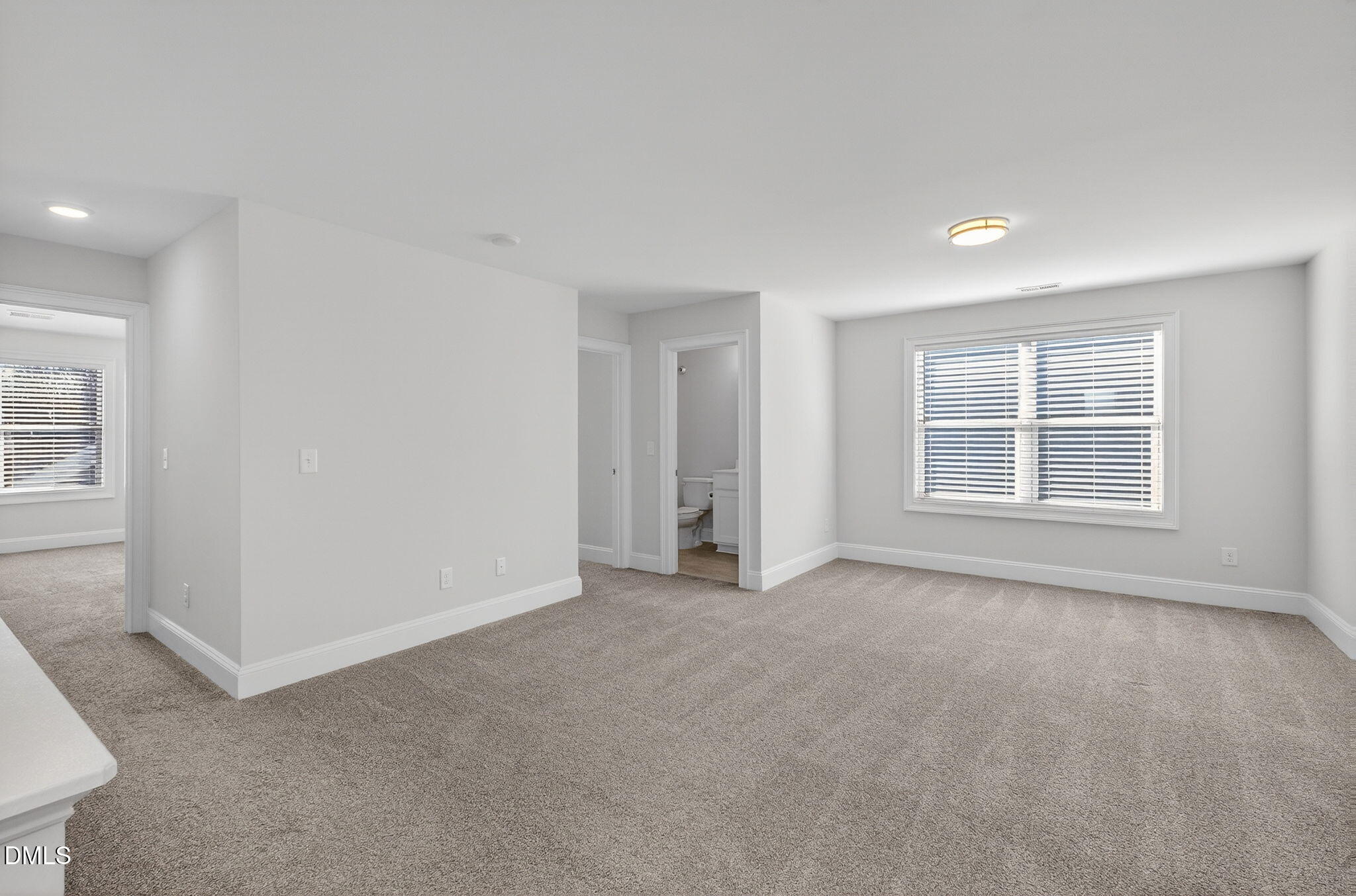 1161 Gloriosa Street
