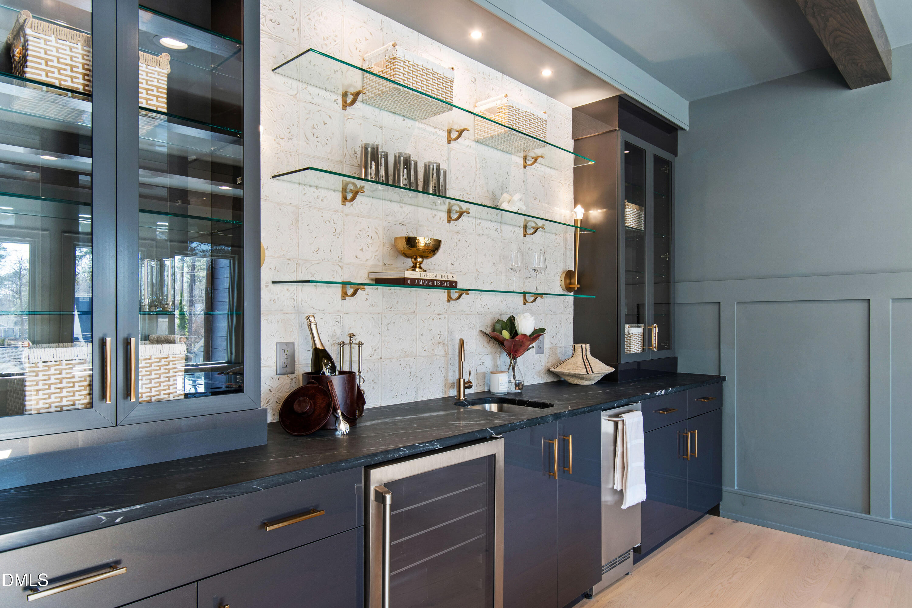 405 Latimer Road