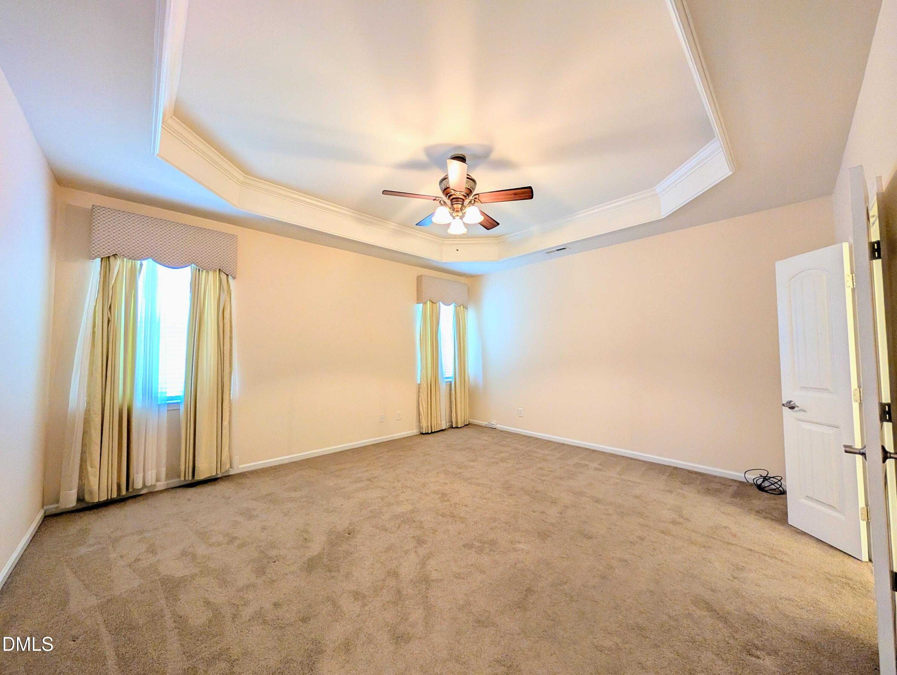 4612 Thorn Leaf Court