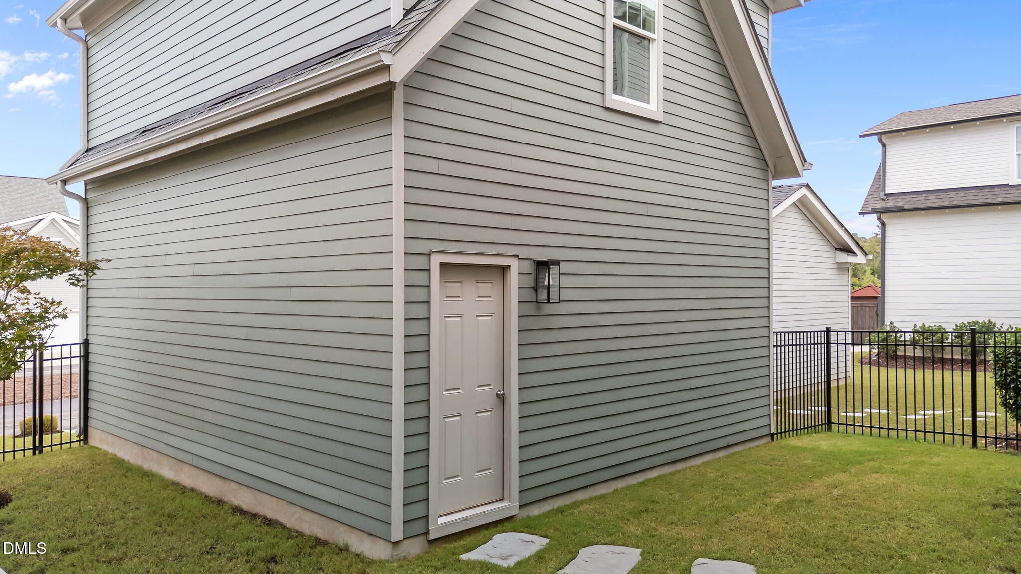 822 Watercolor Way