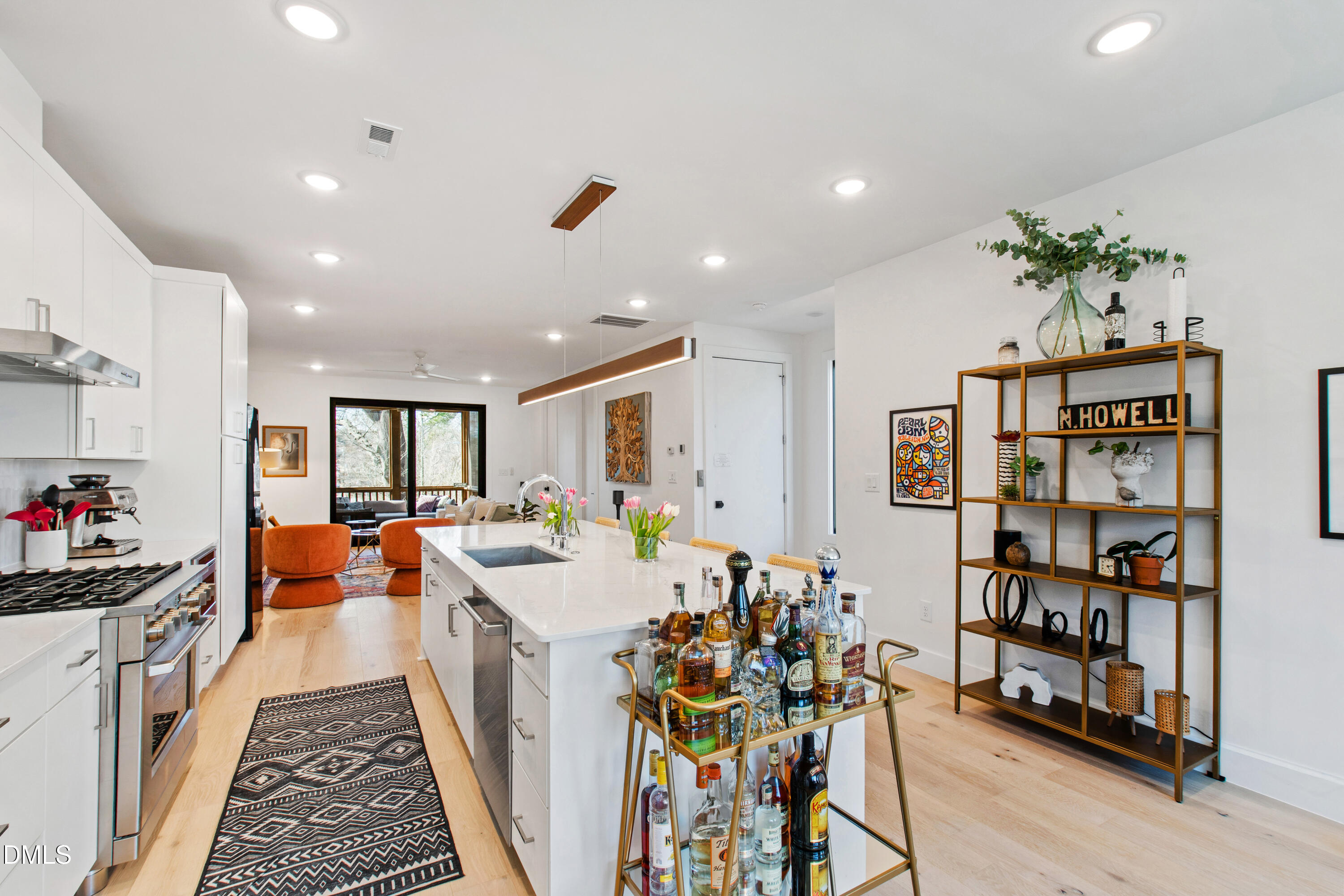 2123 Brewer Street