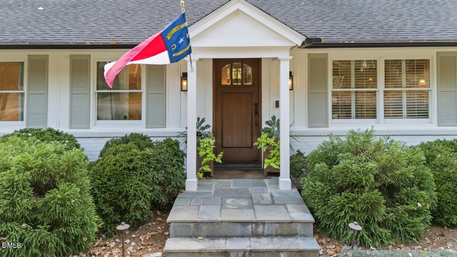 212 E Drewry Lane