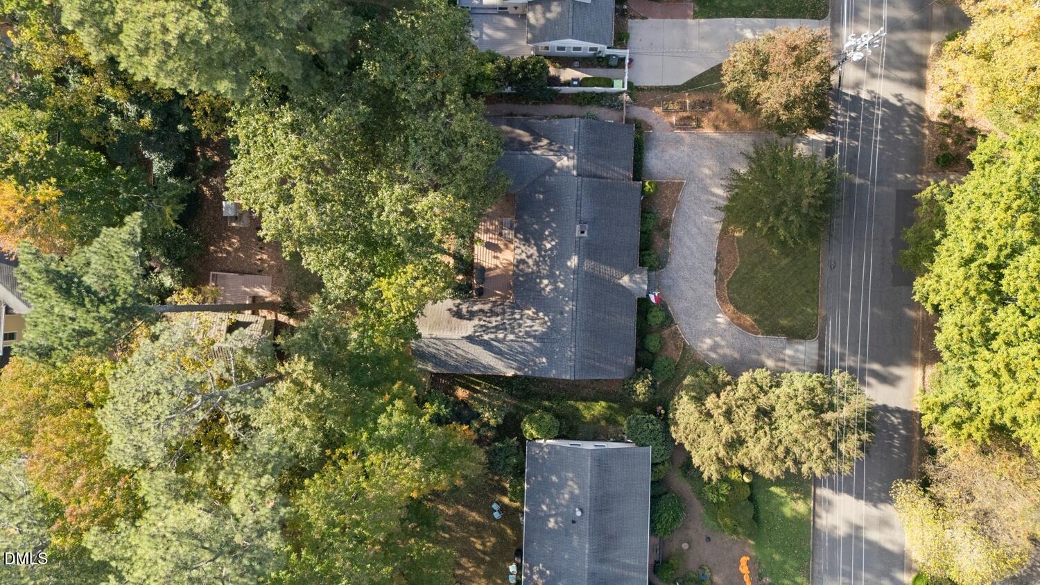 212 E Drewry Lane