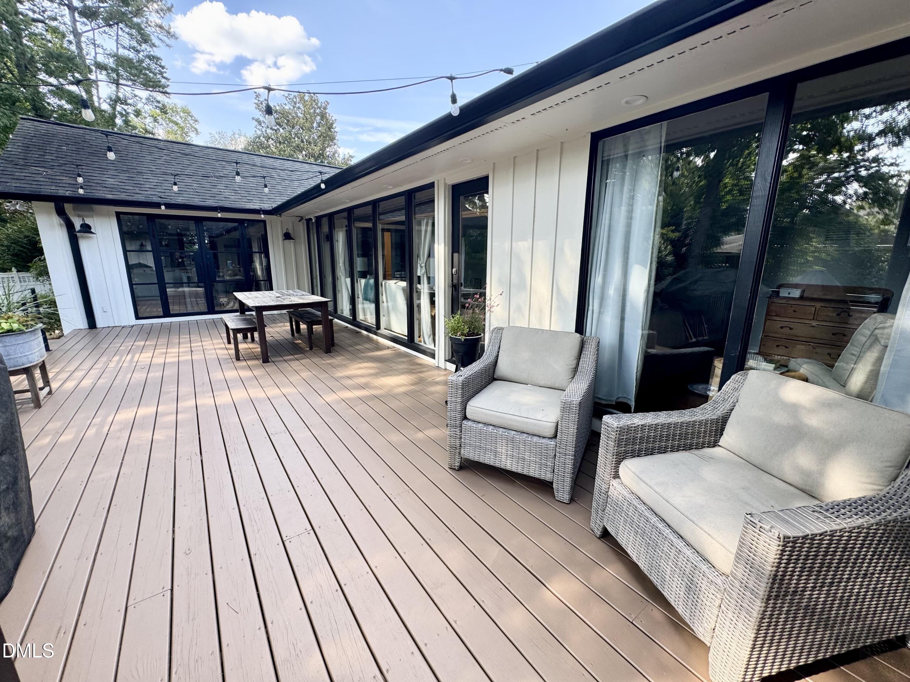 212 E Drewry Lane