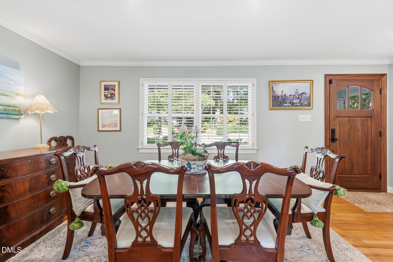 212 E Drewry Lane