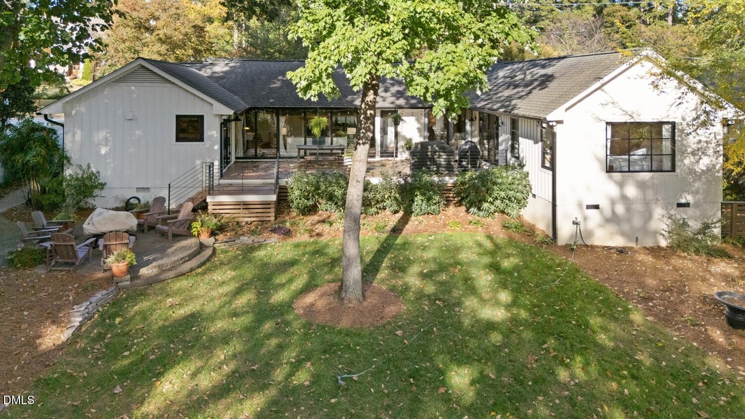 212 E Drewry Lane