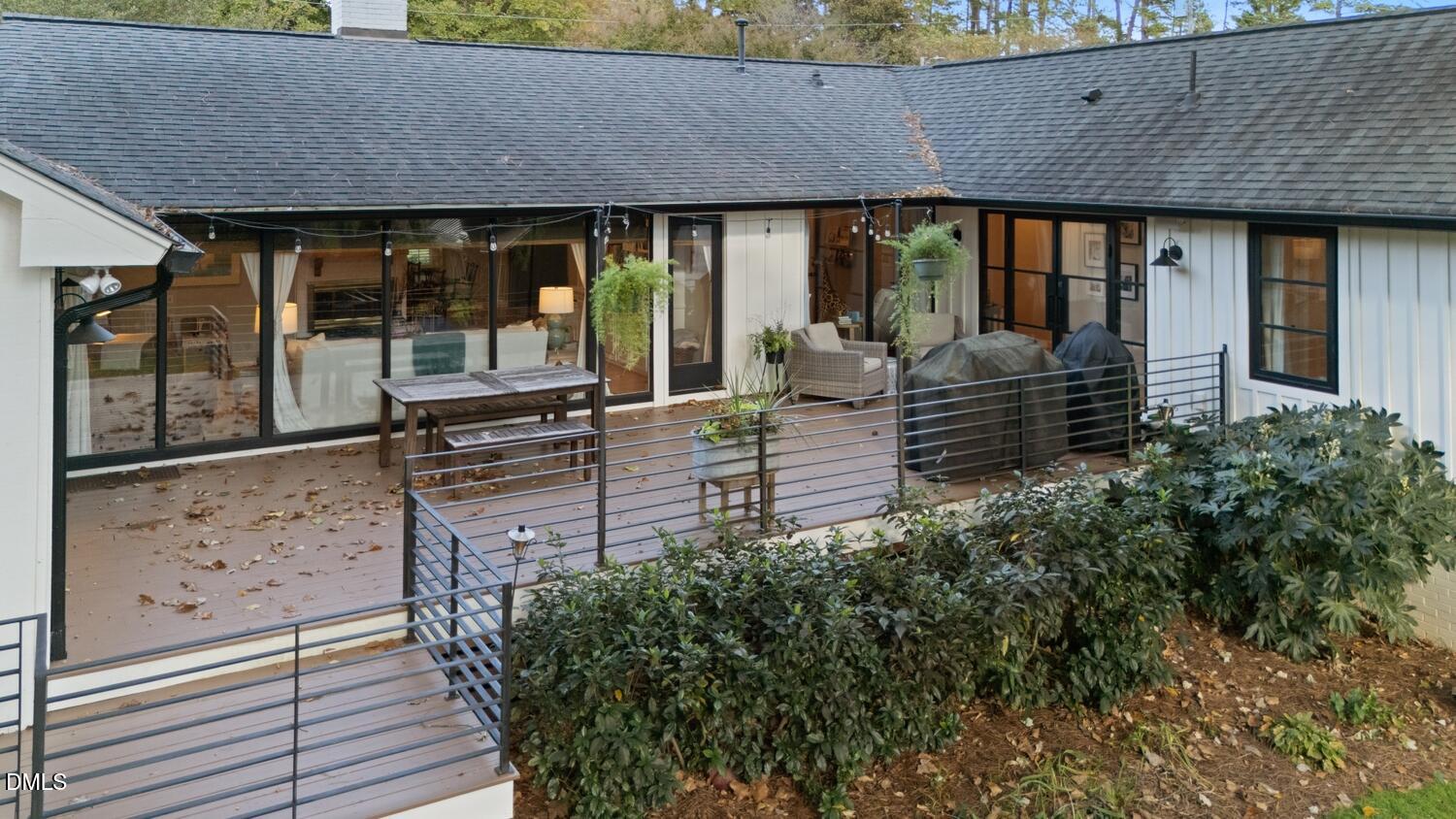 212 E Drewry Lane