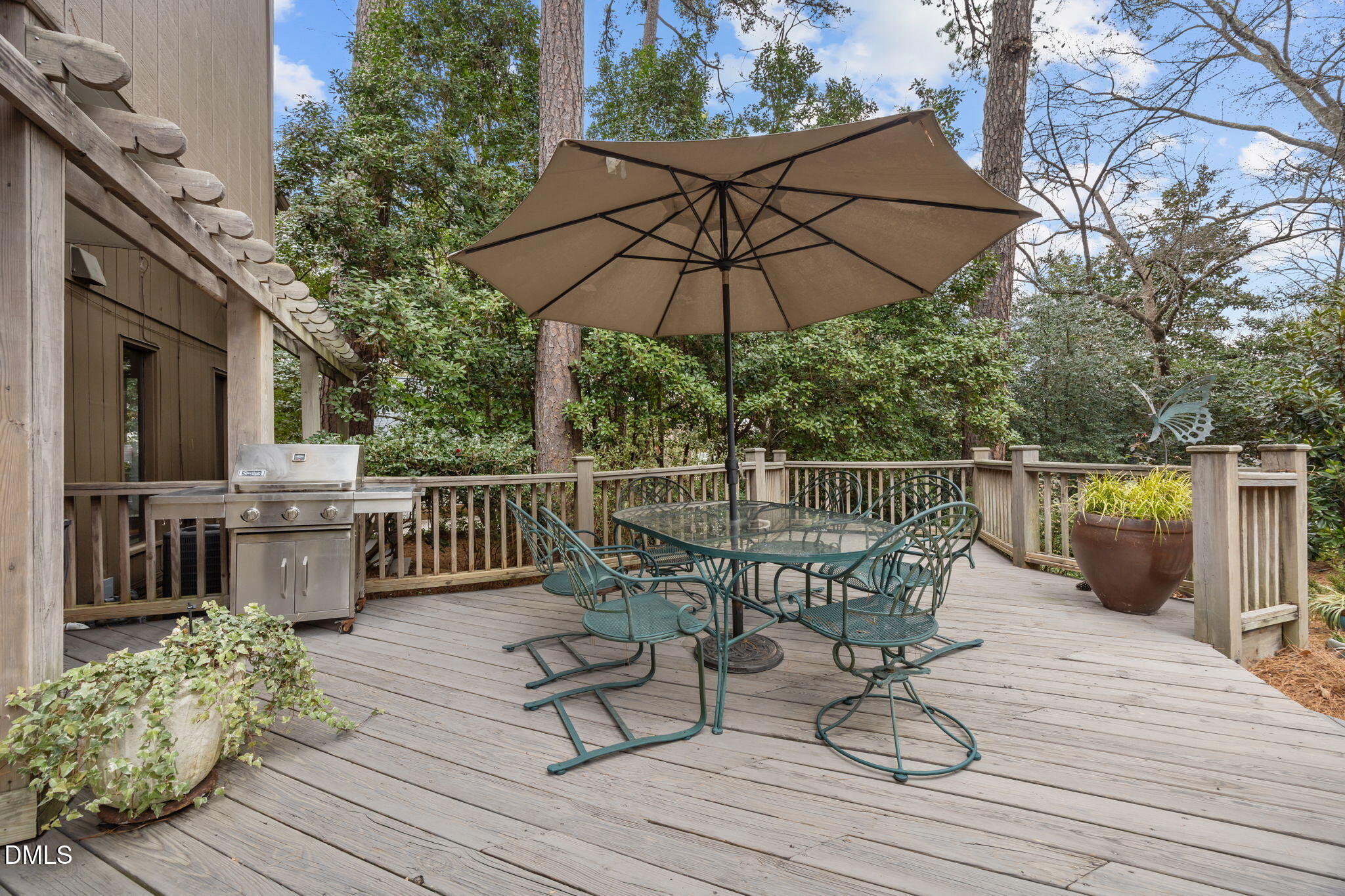 2416 Ridge Road