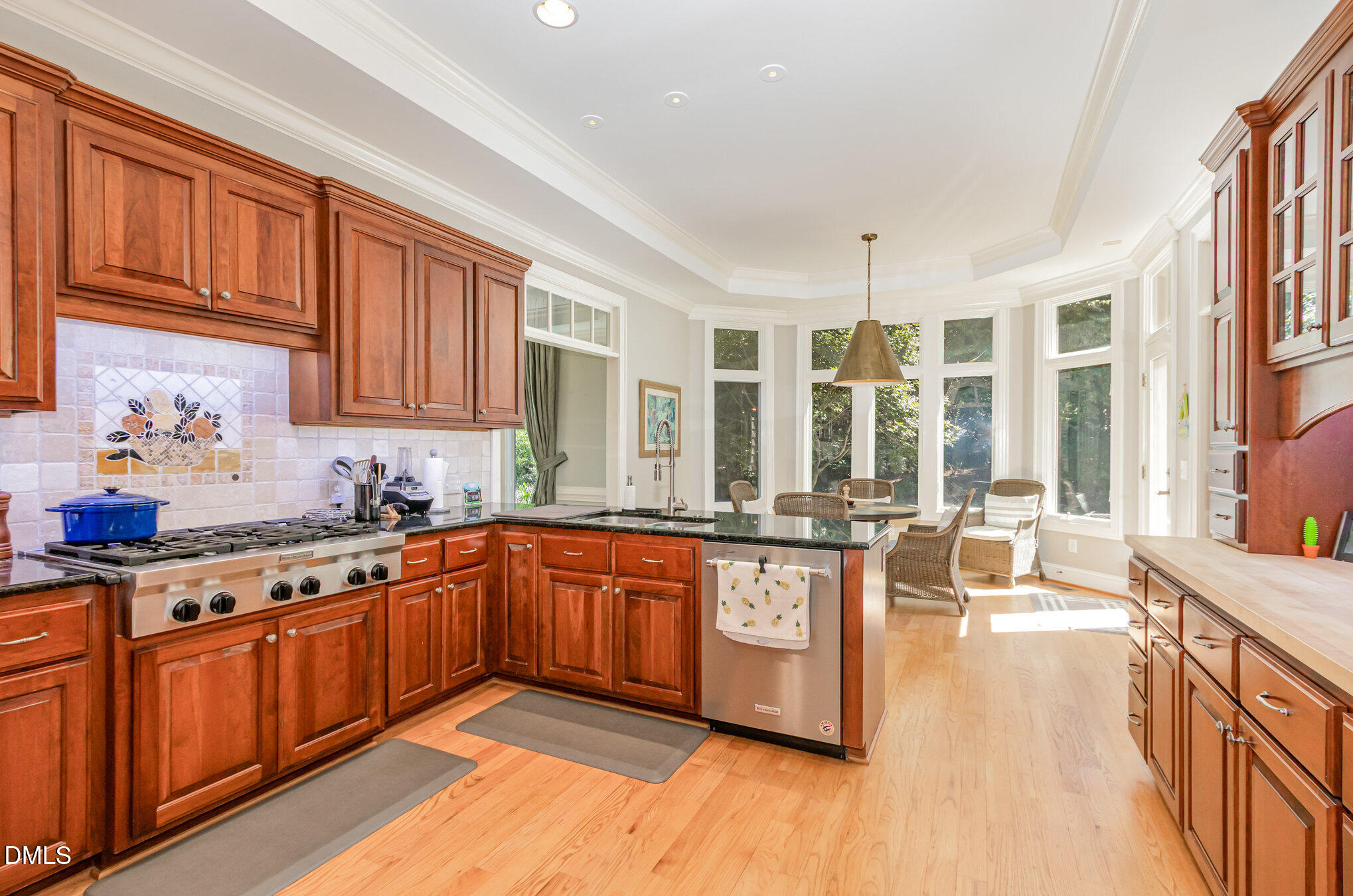 19006 Stone Brook