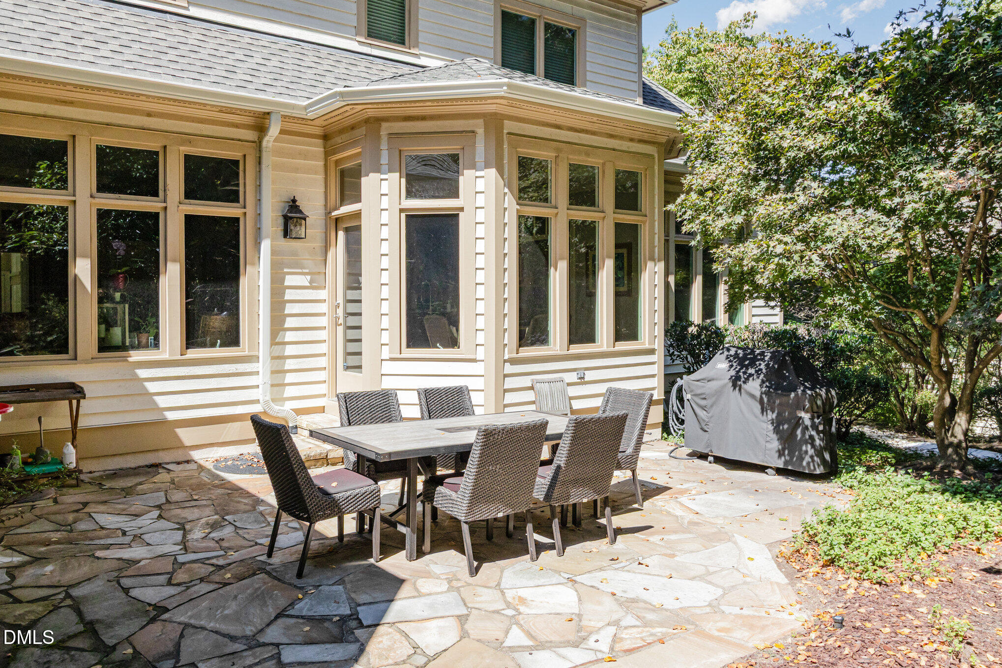 19006 Stone Brook