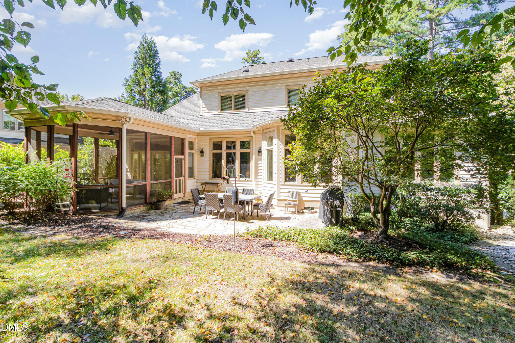19006 Stone Brook