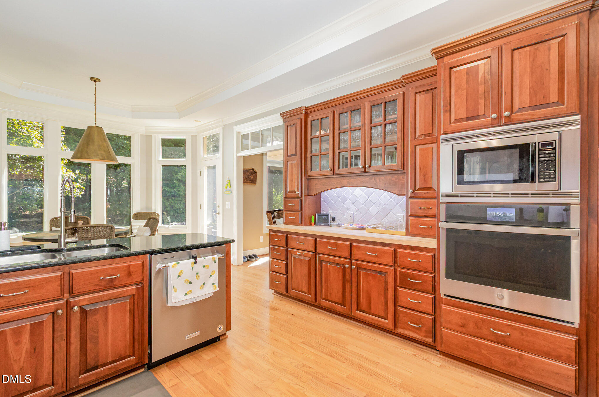 19006 Stone Brook