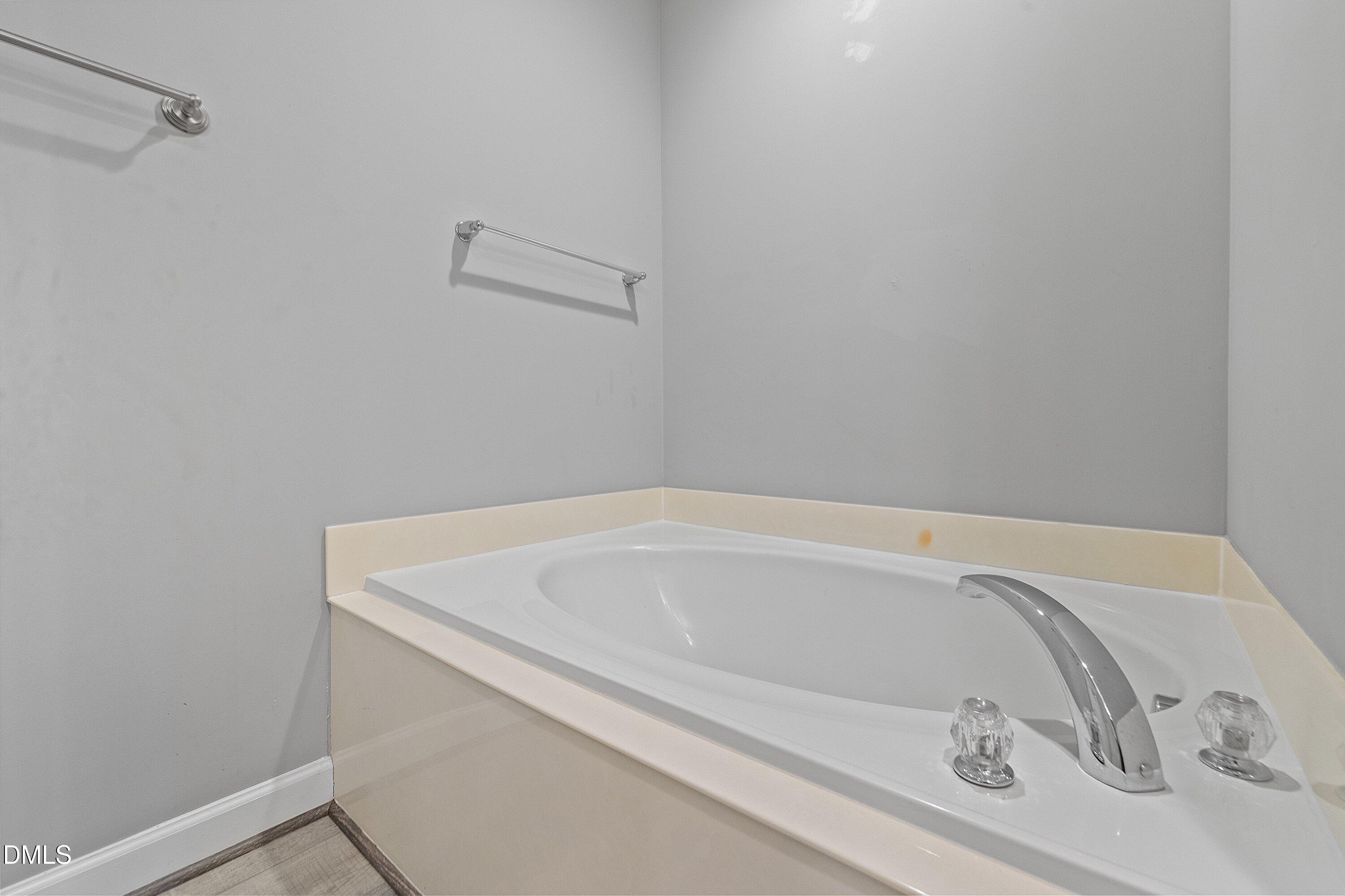 8005 Satillo Lane