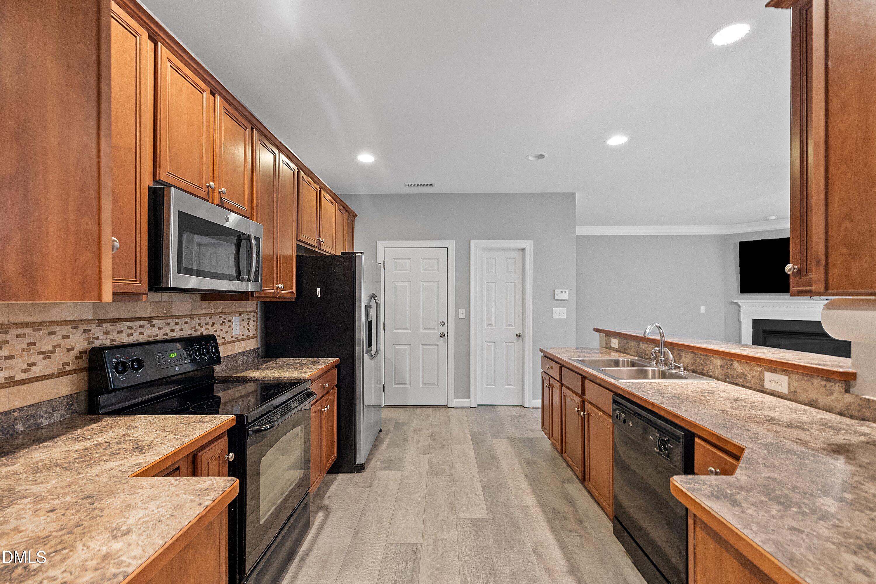 8005 Satillo Lane