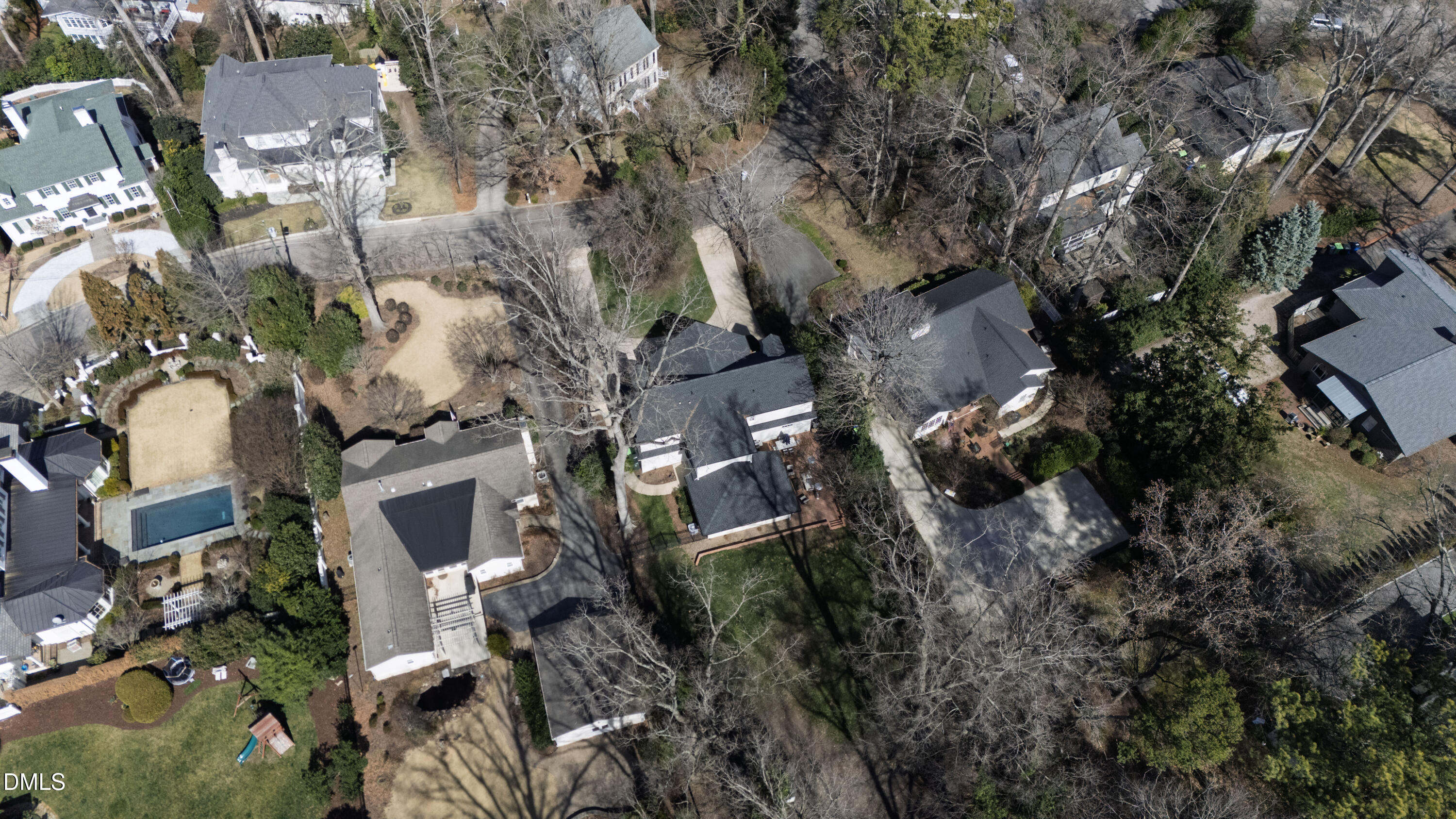 2638 Lakeview Drive