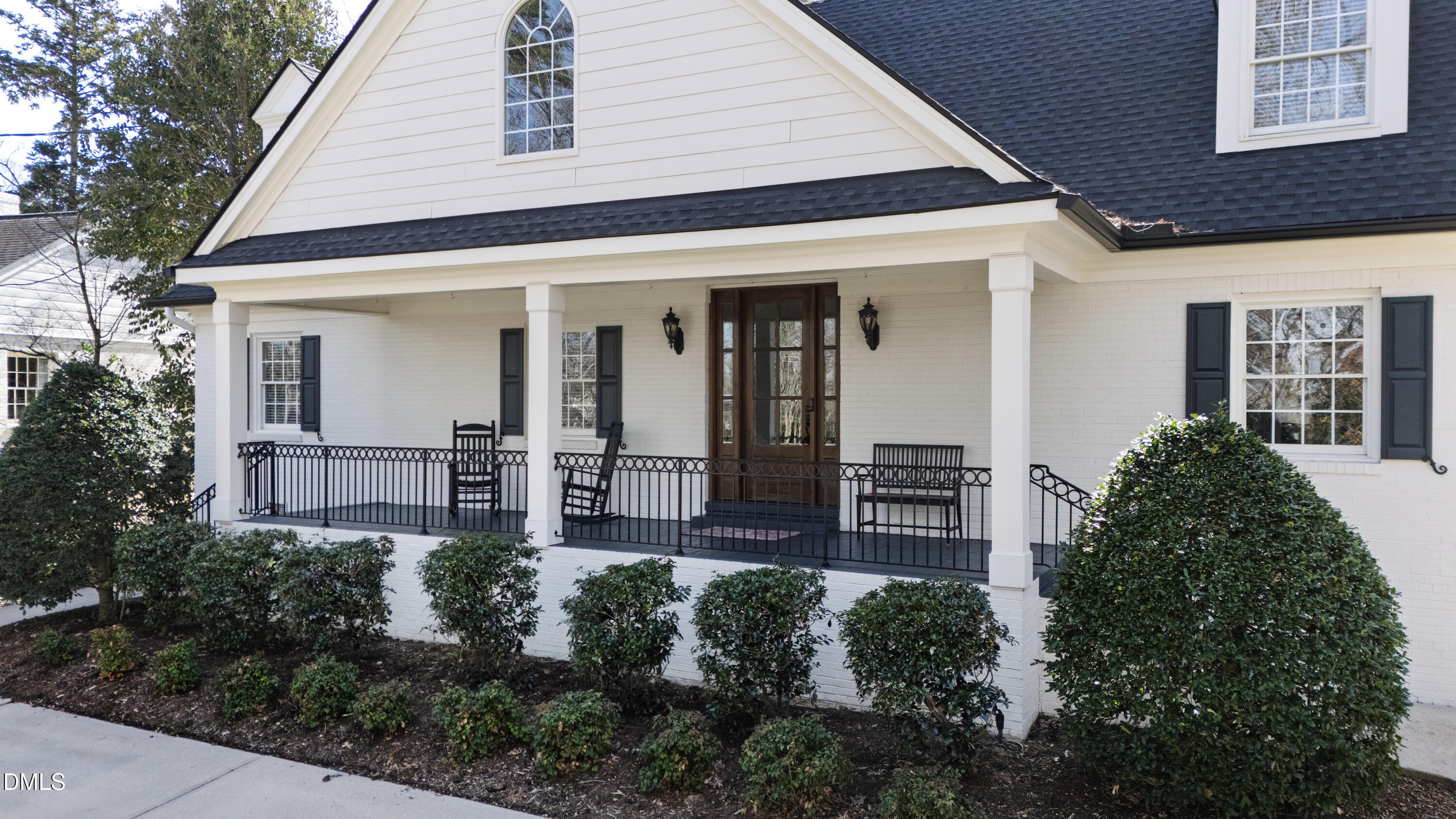 2638 Lakeview Drive