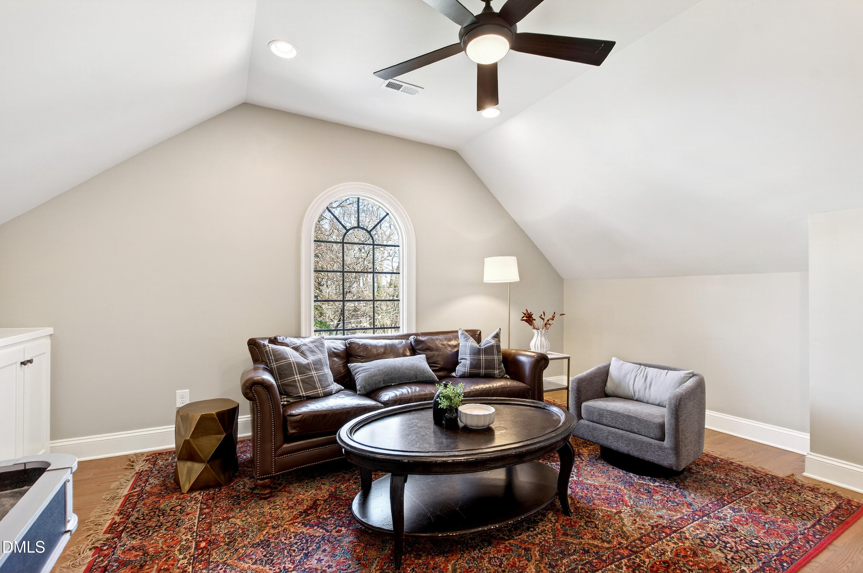 2638 Lakeview Drive