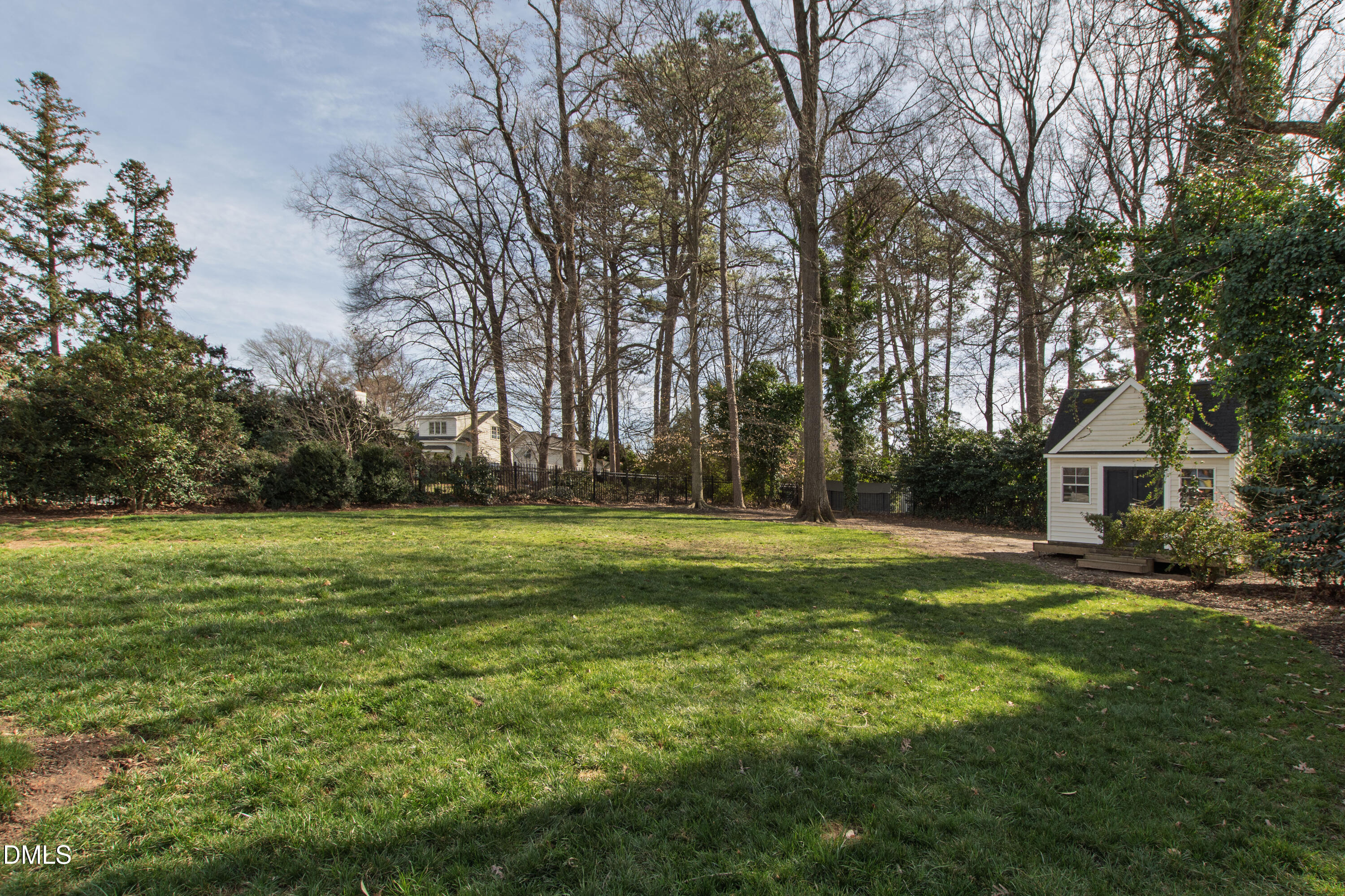 2638 Lakeview Drive