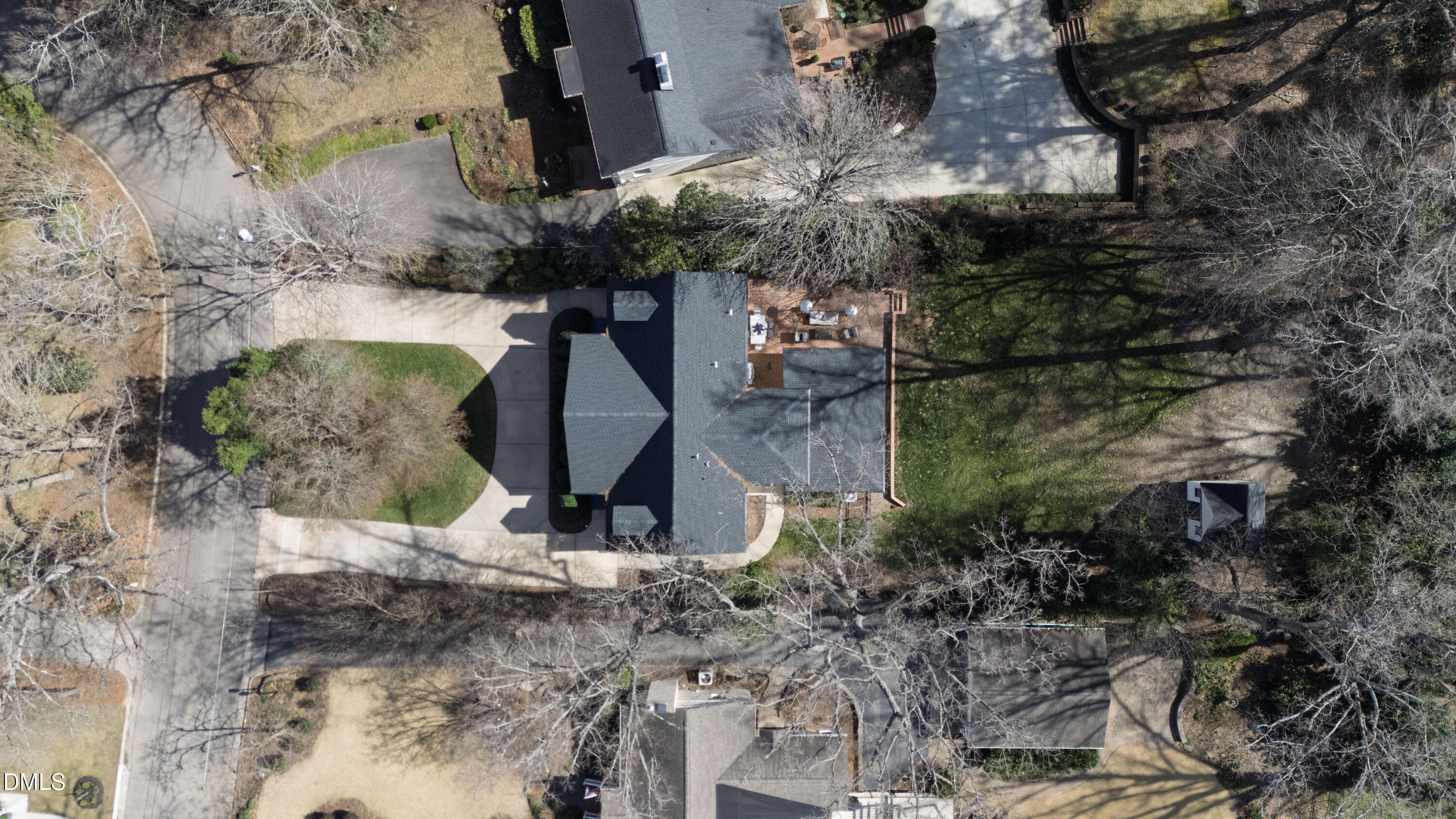 2638 Lakeview Drive