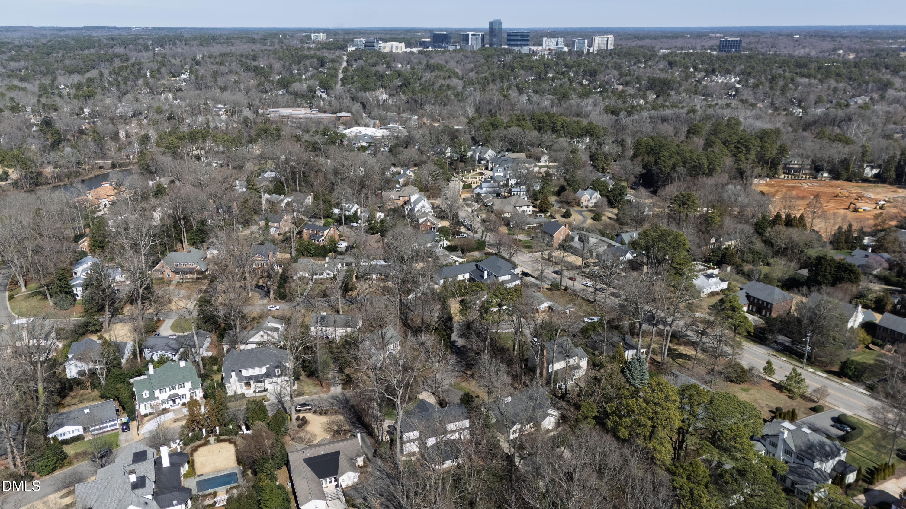 2638 Lakeview Drive