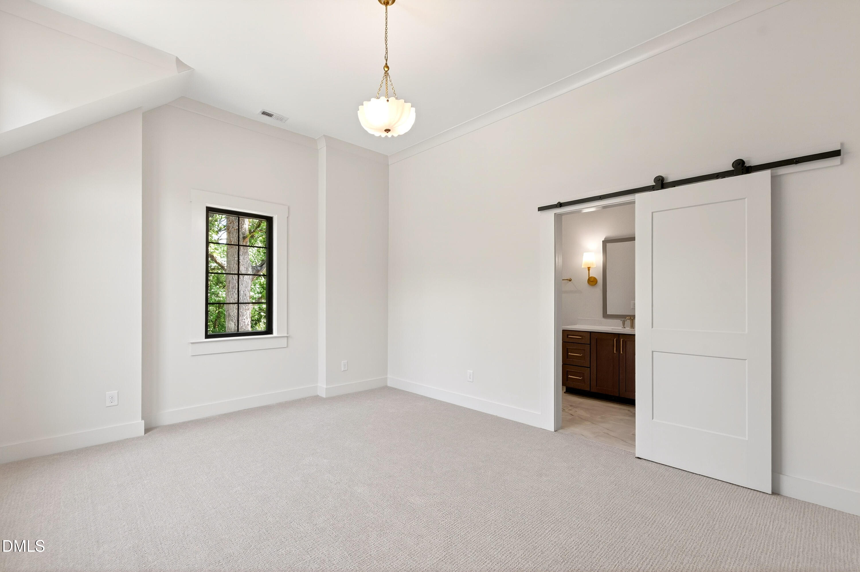 105 Edenburgh Road