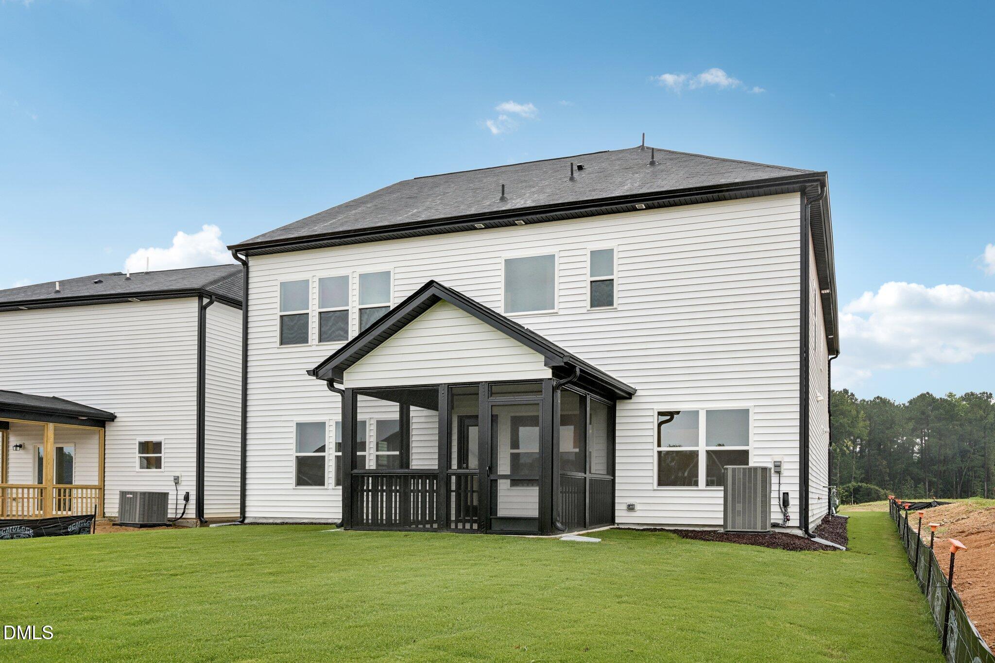 1626 Immagene Way # 74