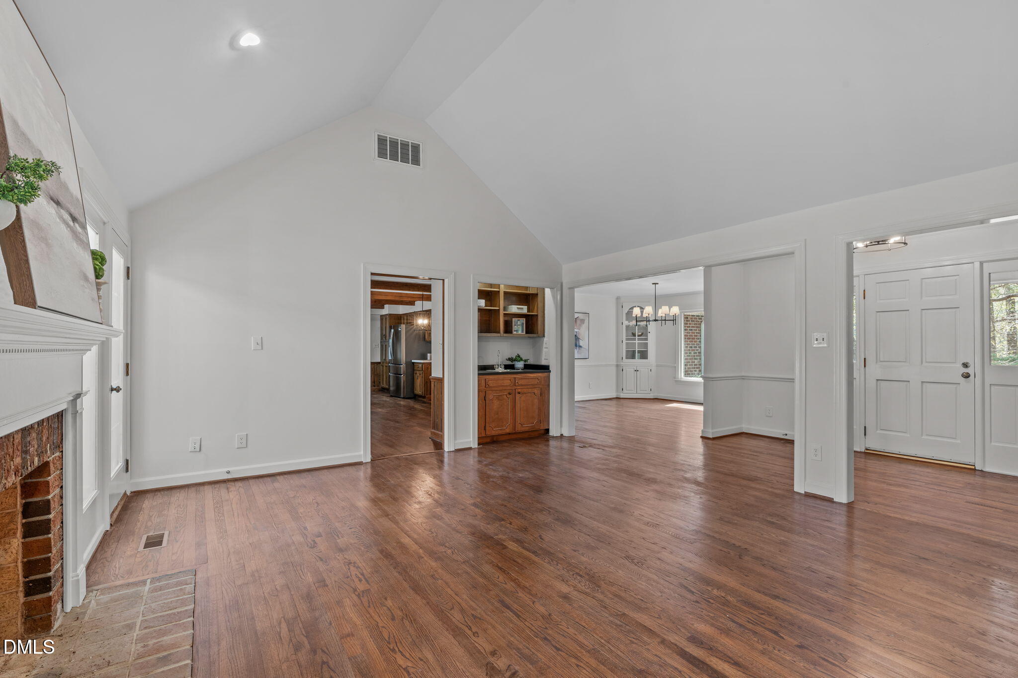 207 Larkwood Lane