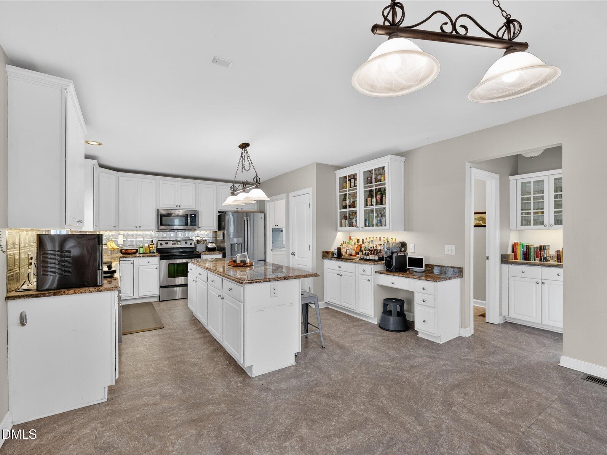 101 Strathburgh Lane