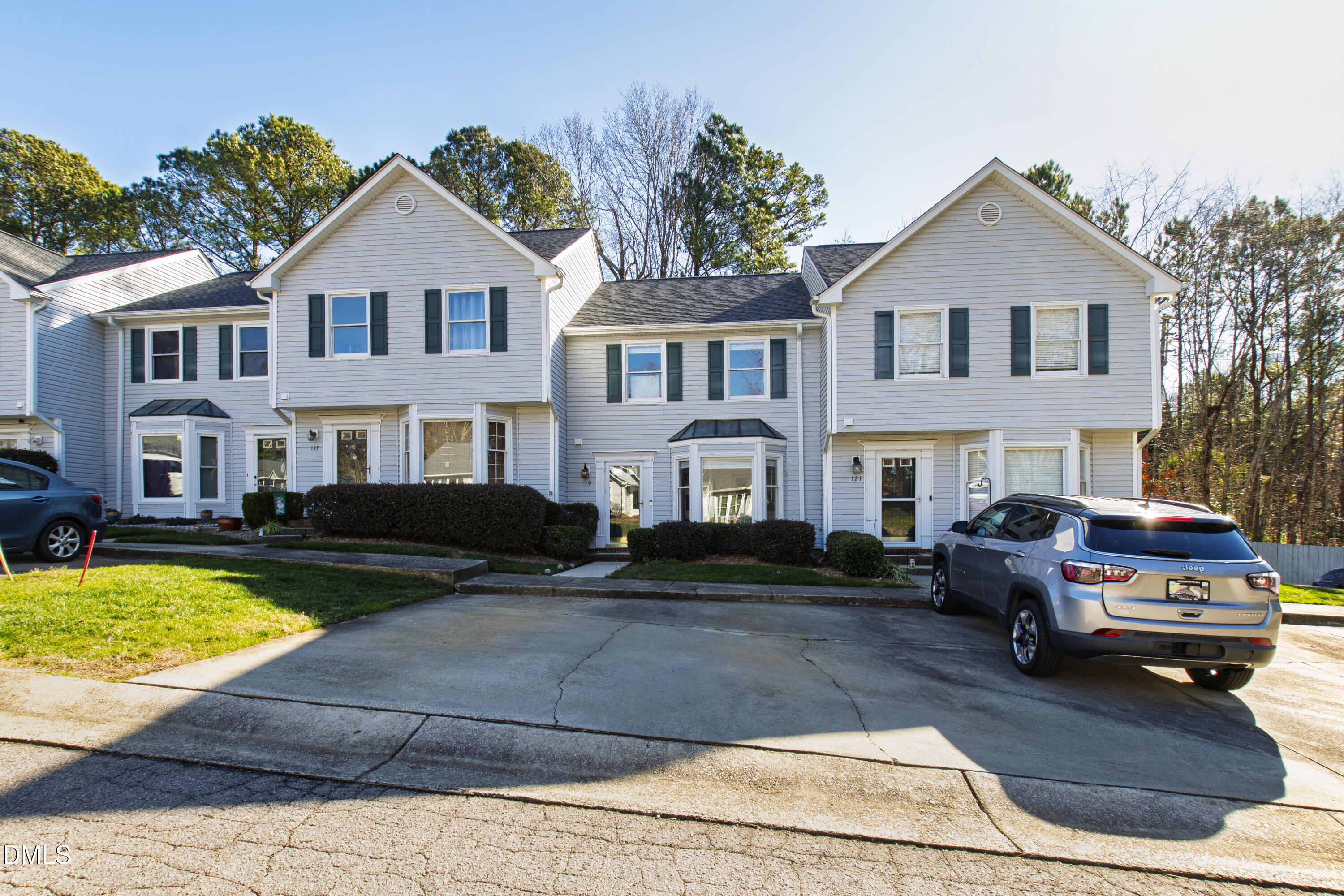 119 S Mclean Court