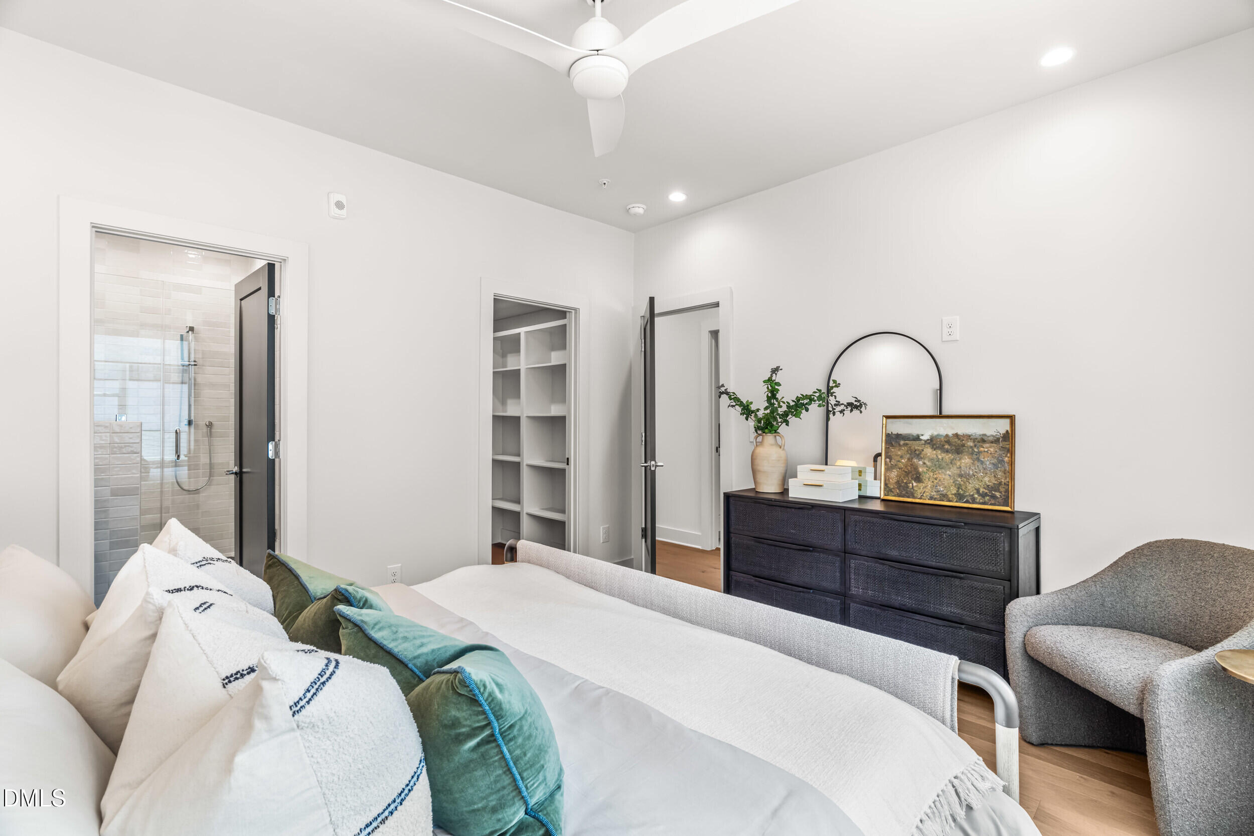 407 Chatham View Road