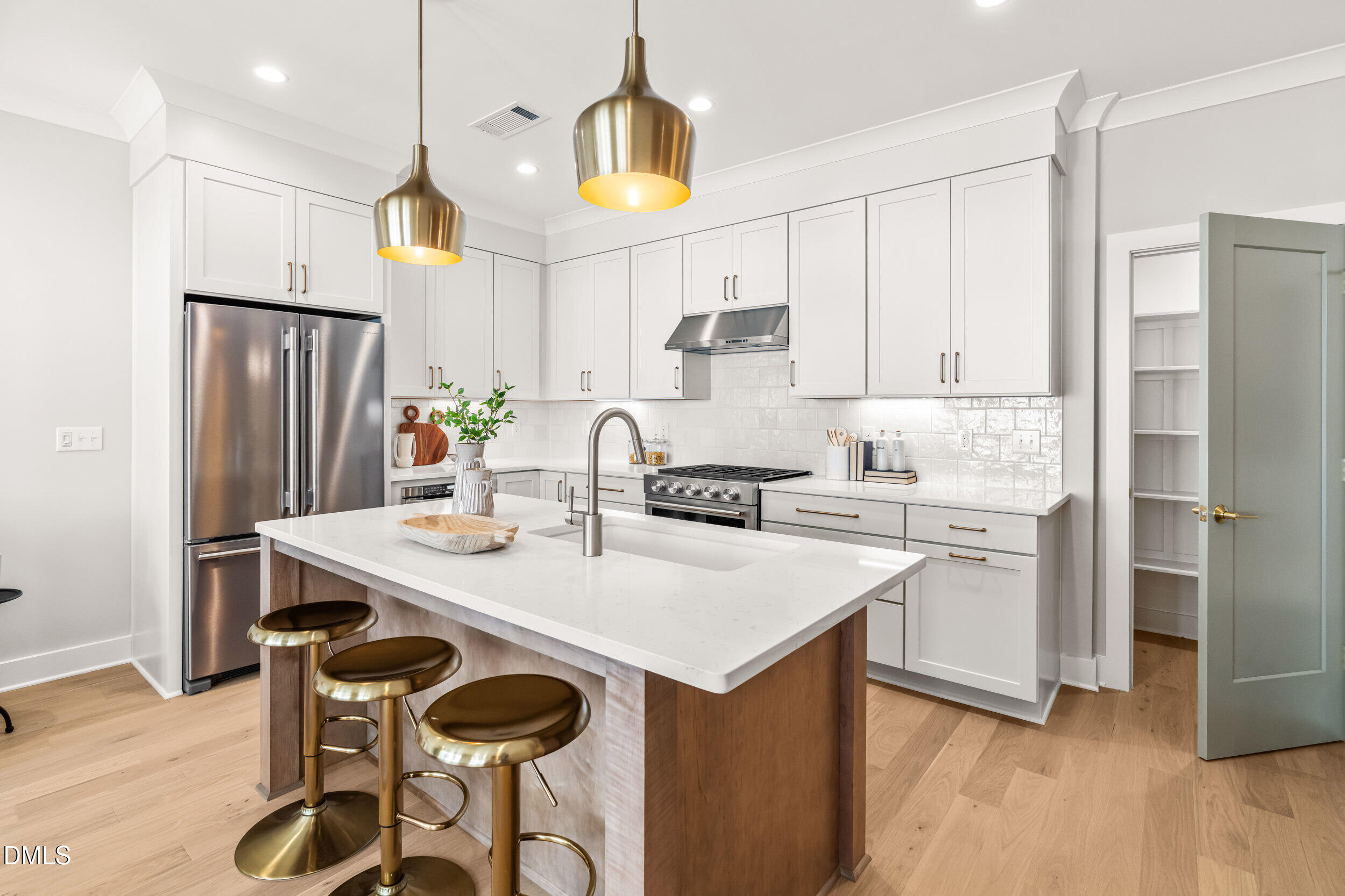 407 Chatham View Road