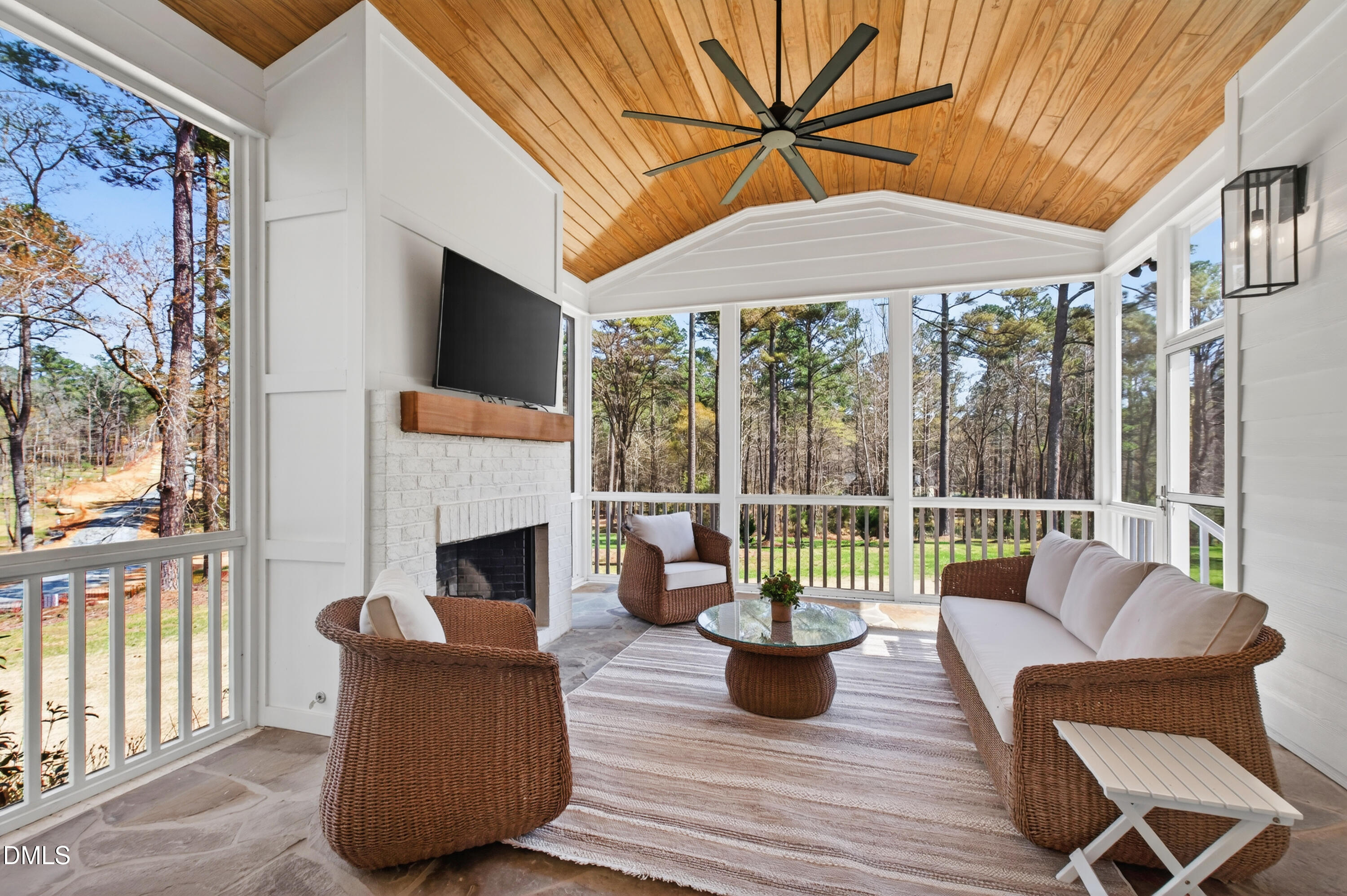 140 Blufftonwood Drive