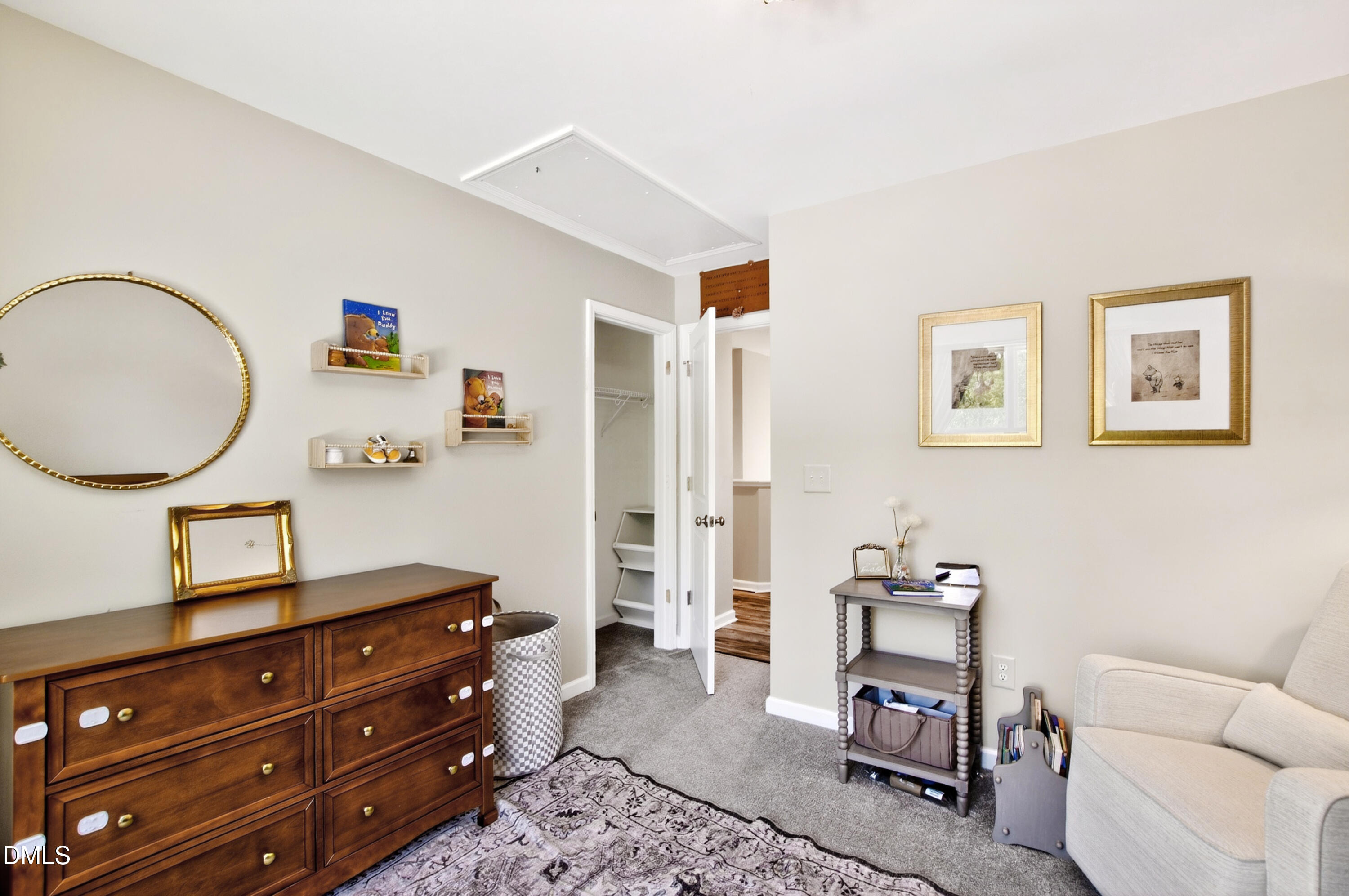 372 Nickleby Way