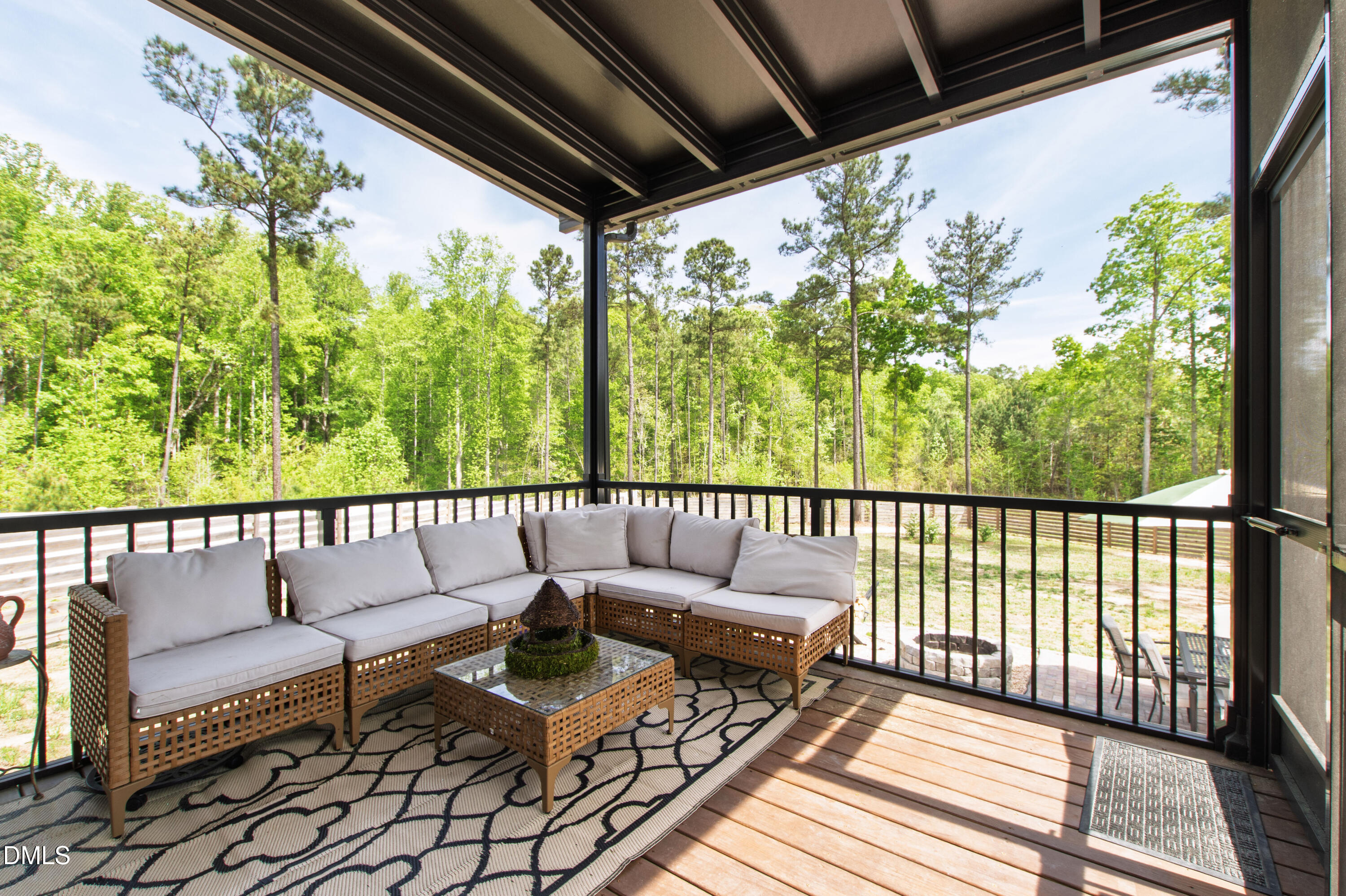 372 Nickleby Way