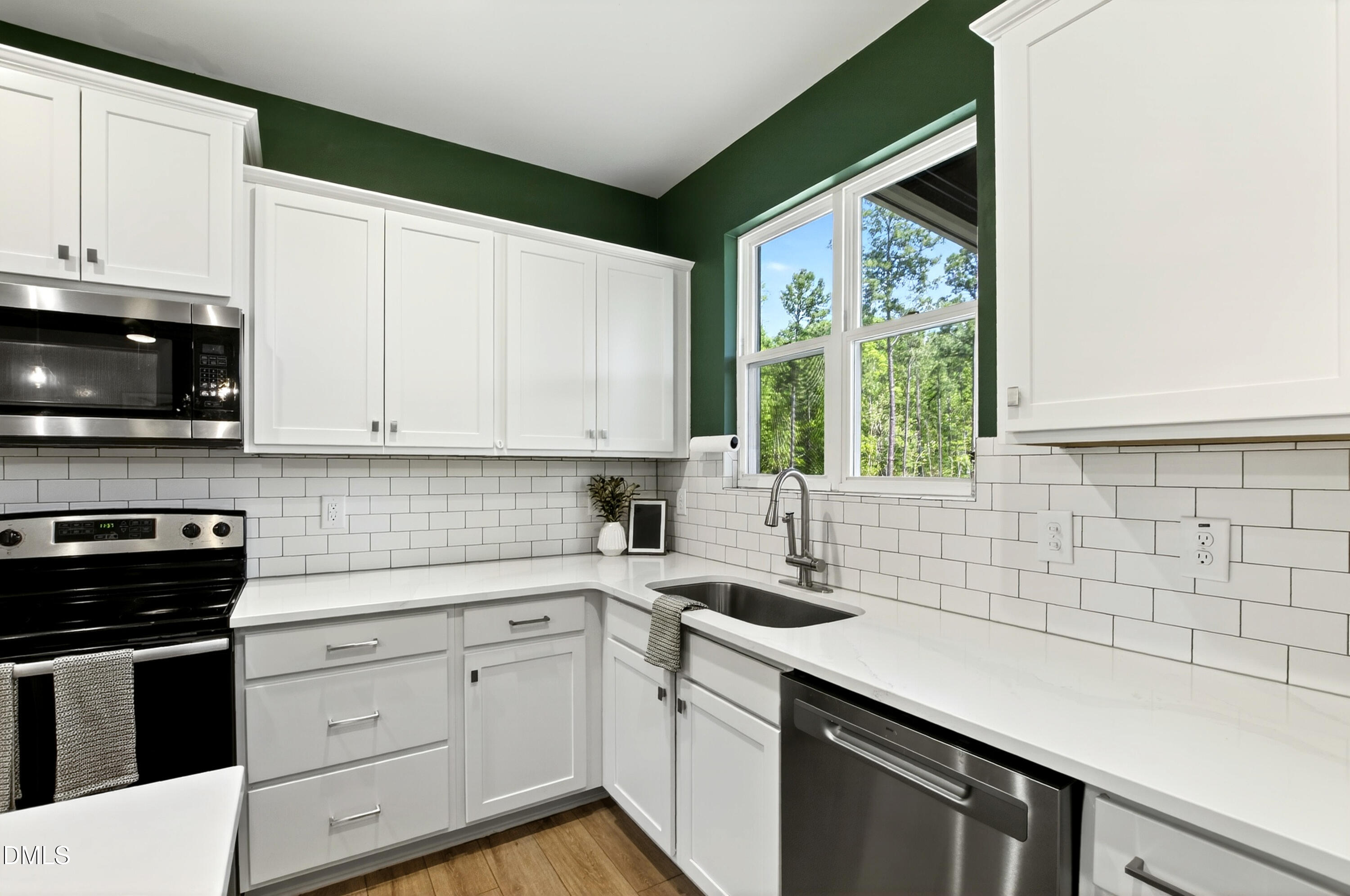 372 Nickleby Way