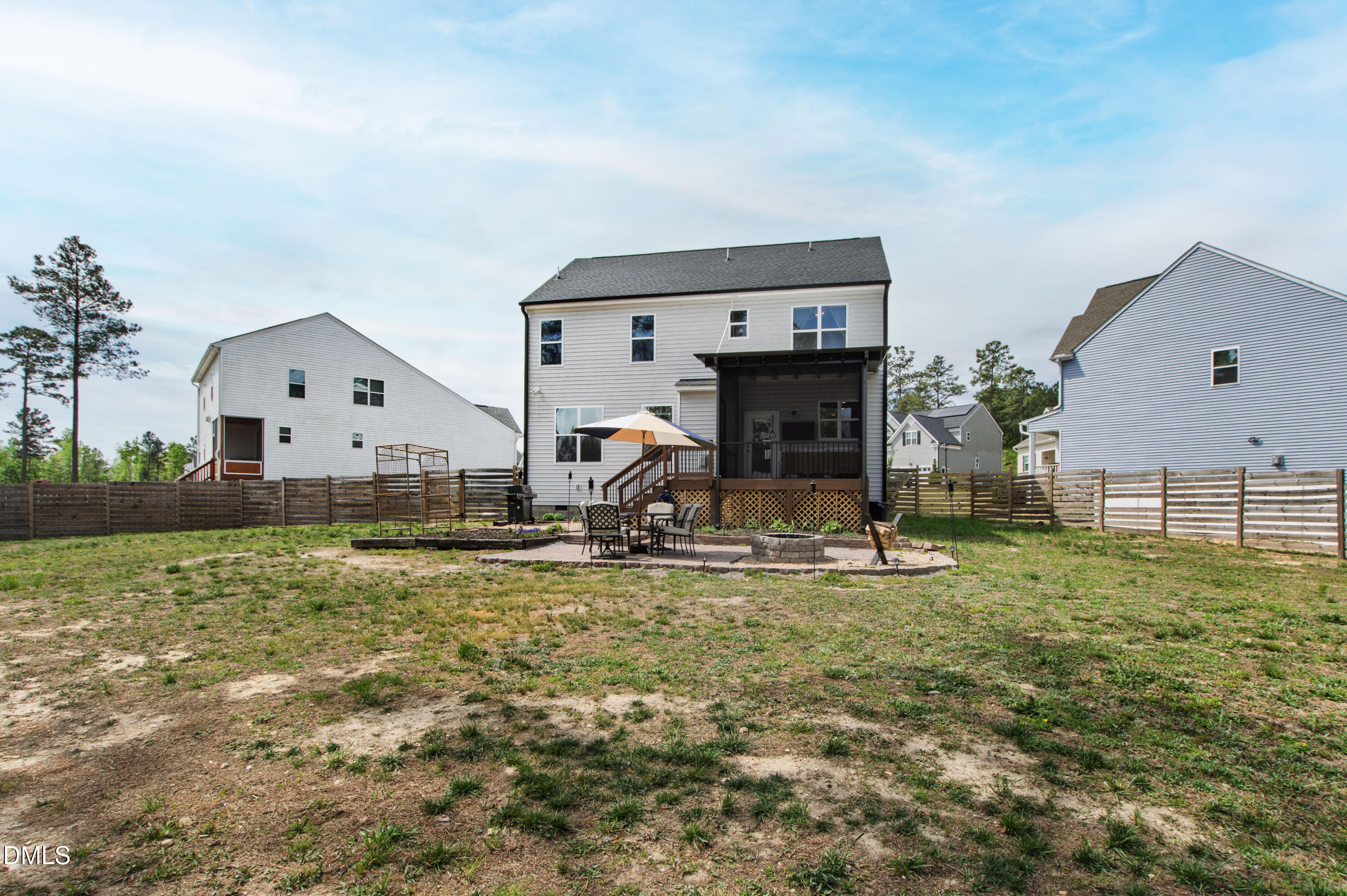 372 Nickleby Way