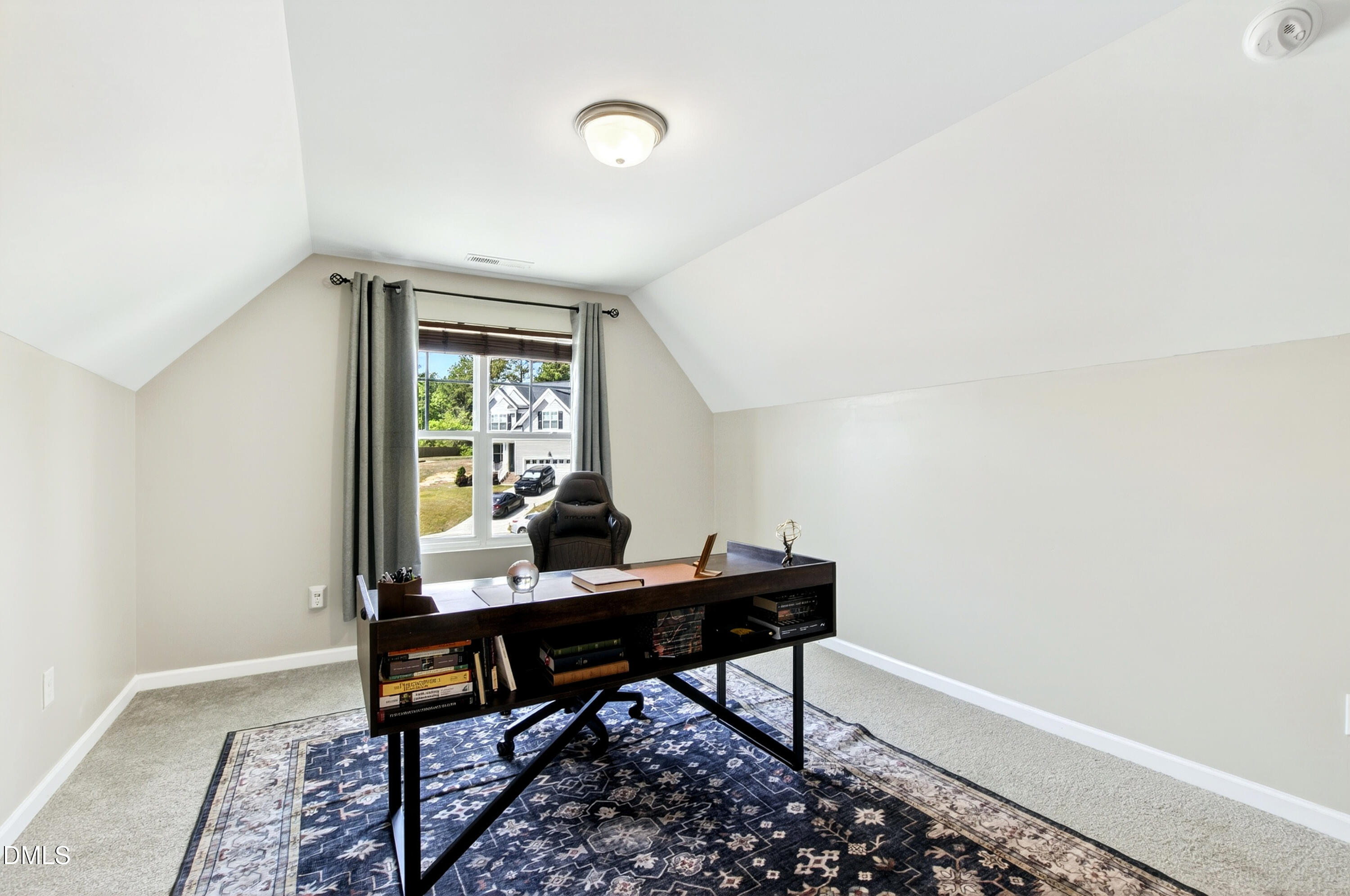 372 Nickleby Way