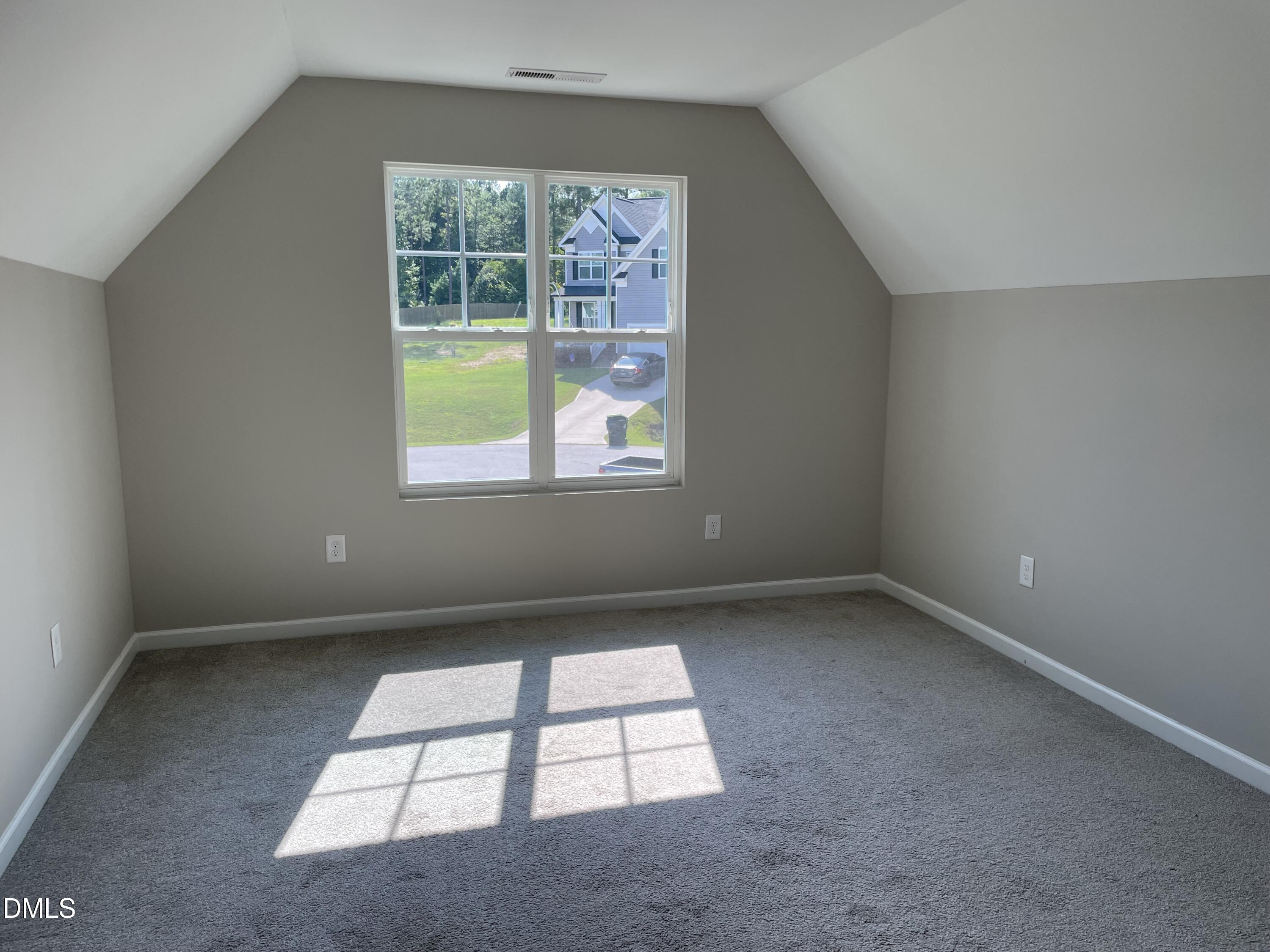 372 Nickleby Way