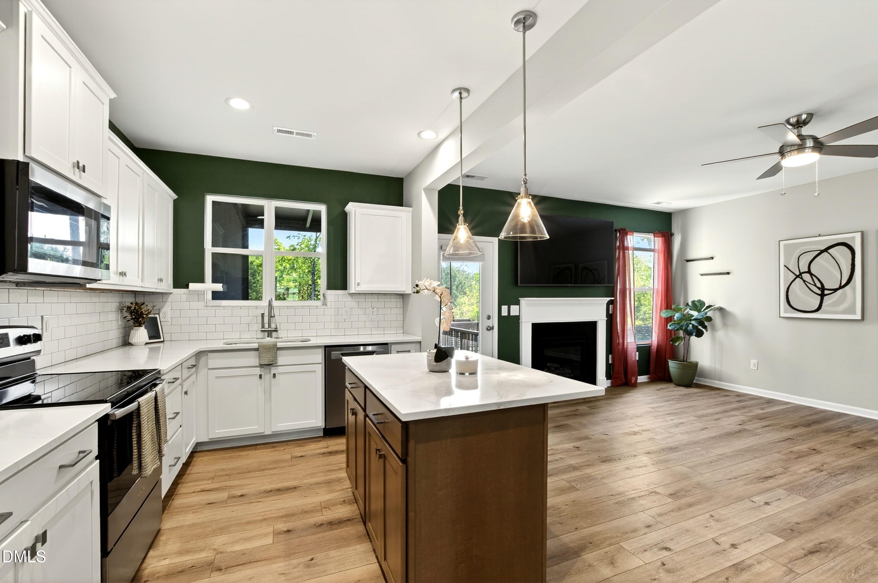 372 Nickleby Way