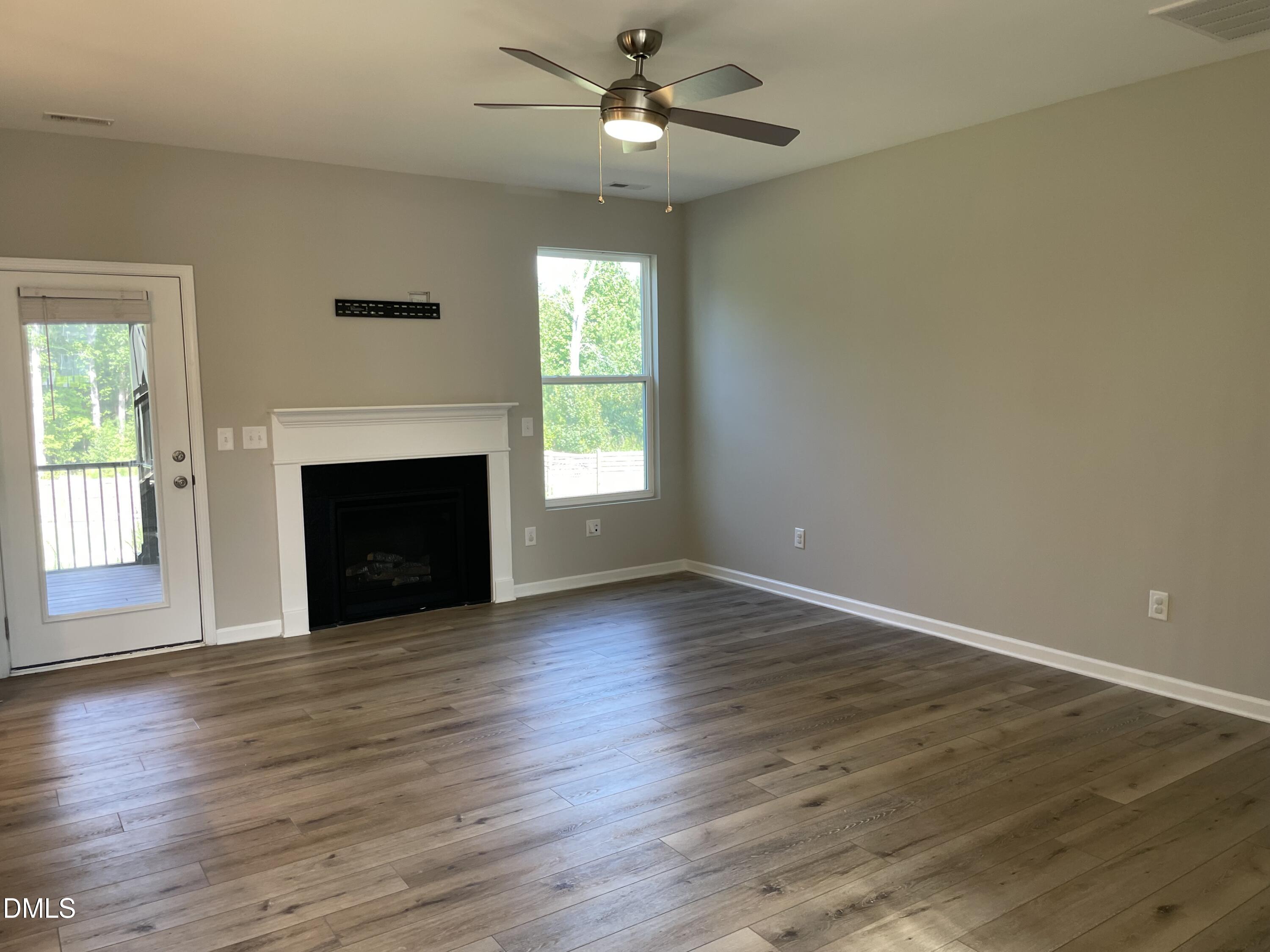 372 Nickleby Way