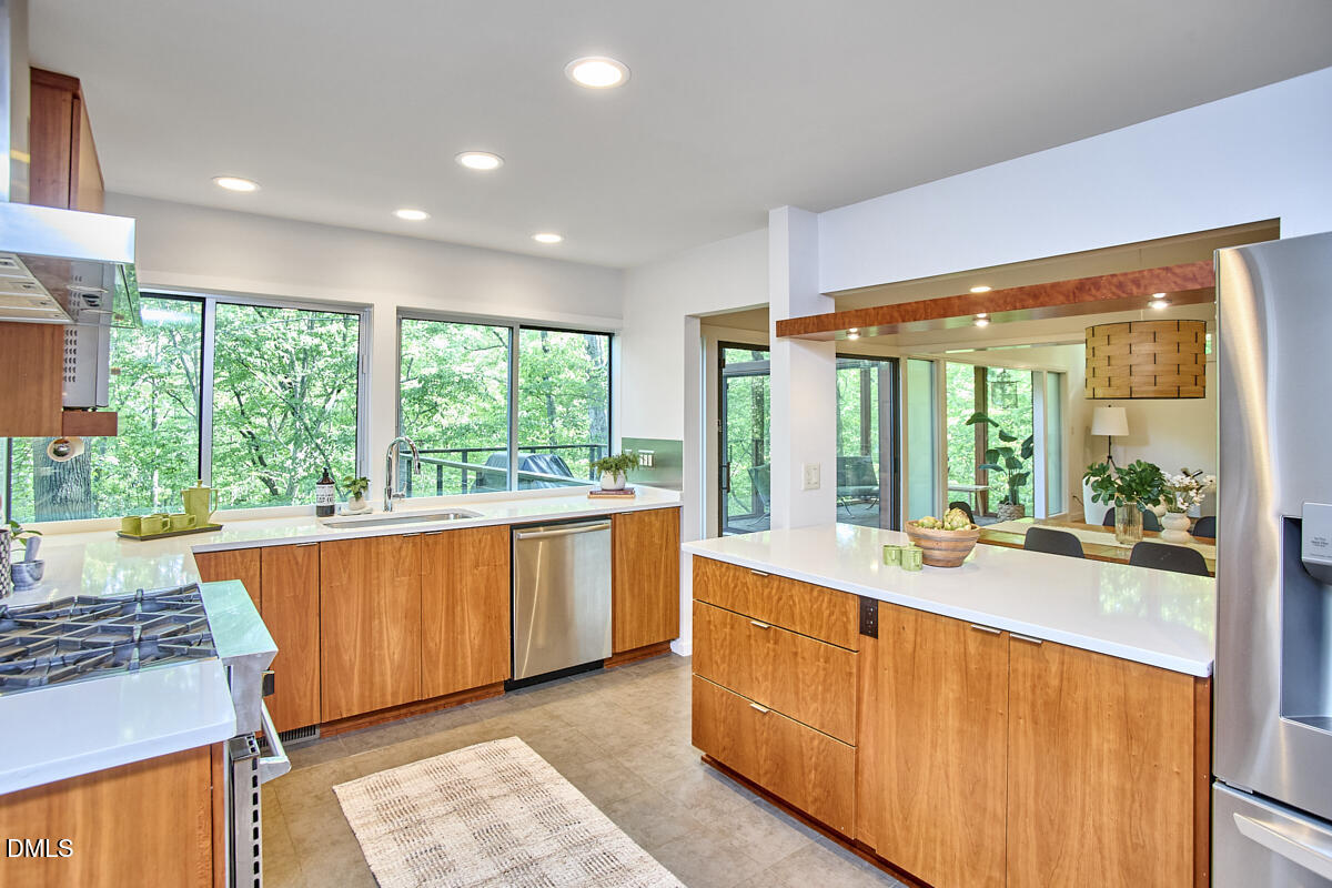 216 Glenhill Lane
